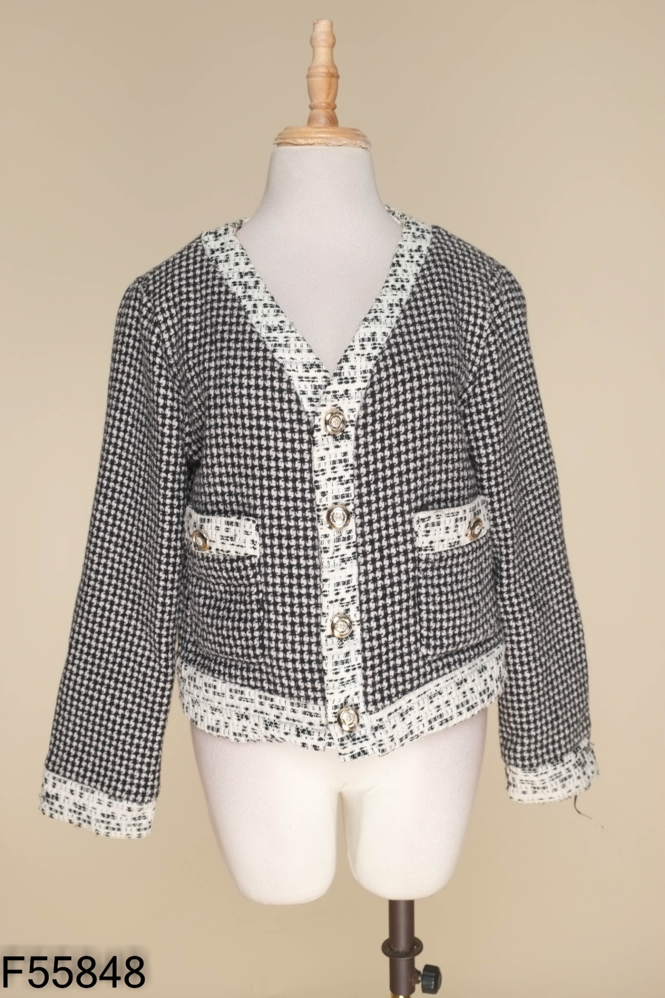 Áo cardigans dạ đen trắng cổ tim