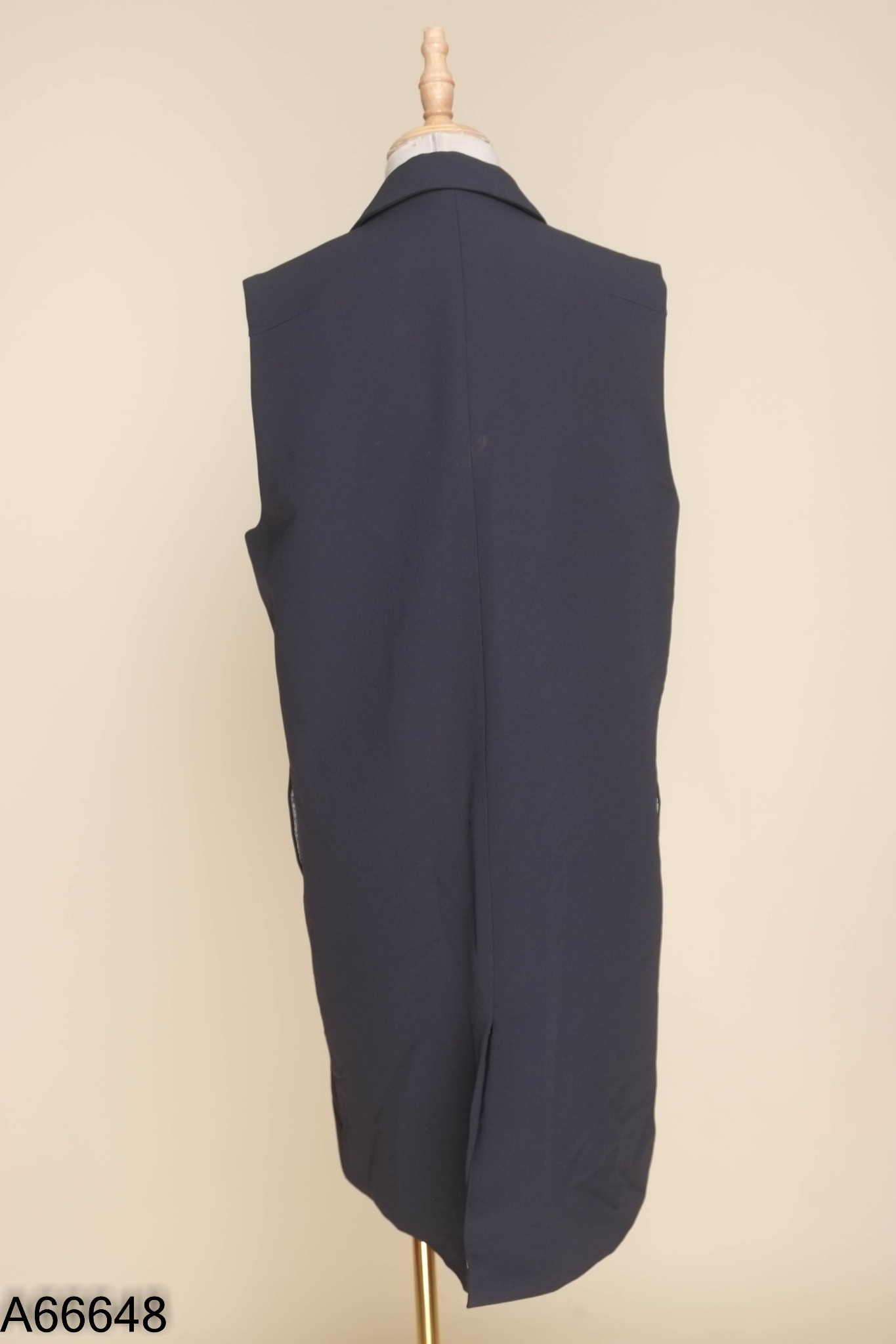 Váy xanh sát nách phối cổ vest