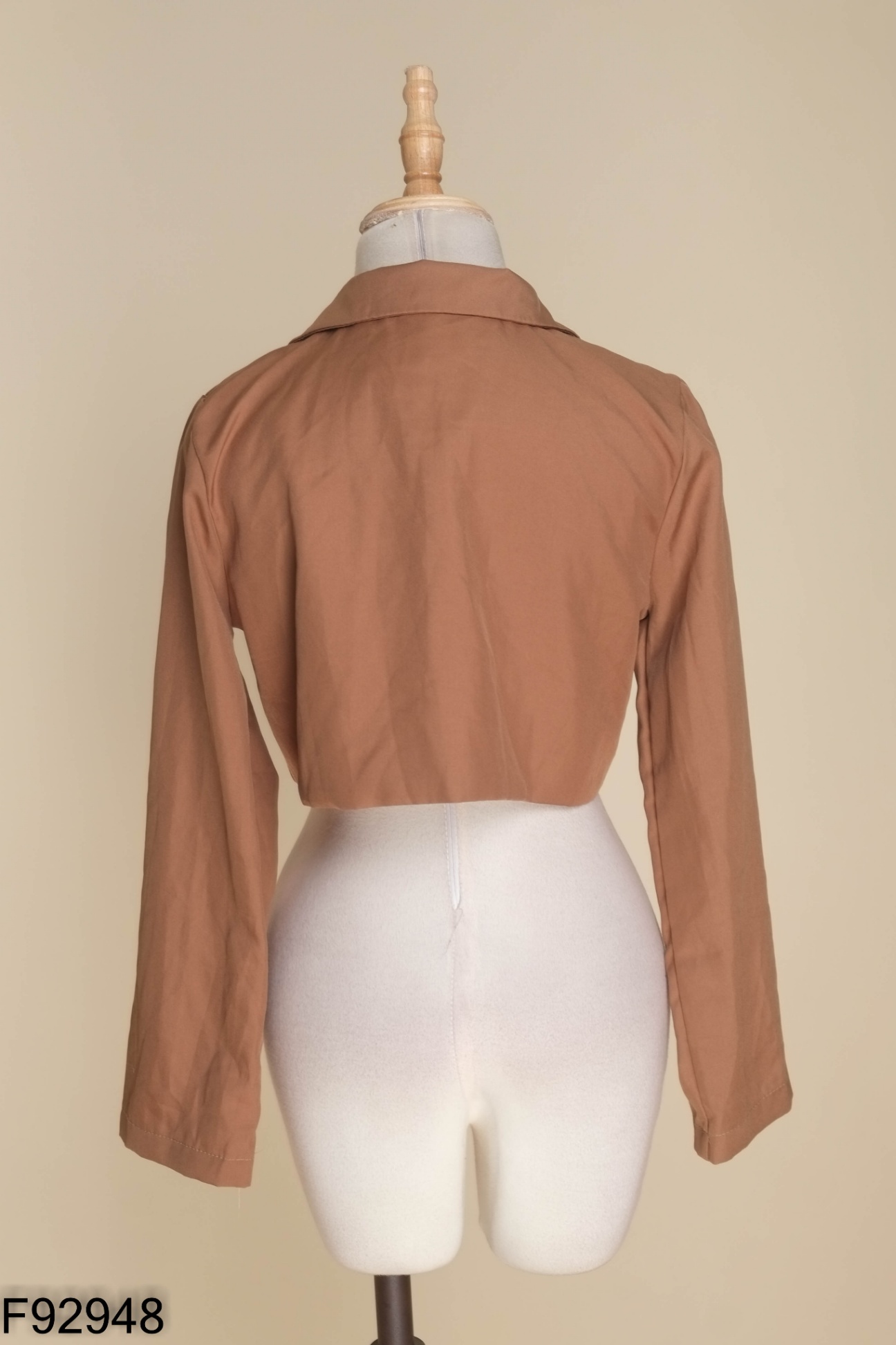 Áo khoác croptop nâu trơn
