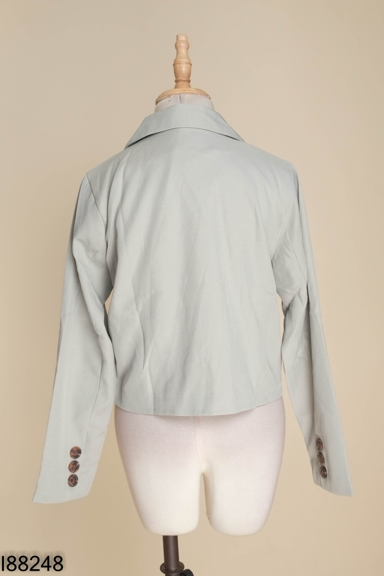 Áo xanh cổ vest dáng ngắn