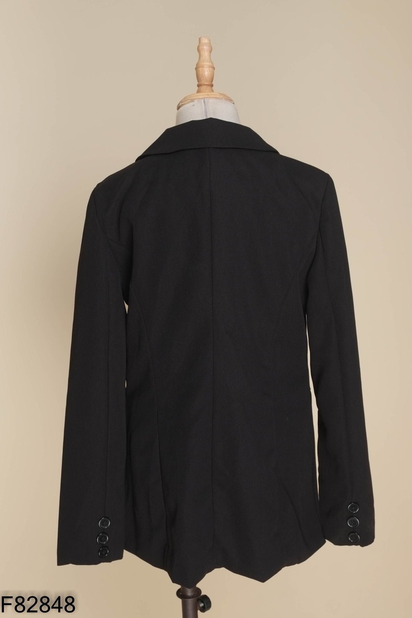 Áo blazer đen 6 cúc