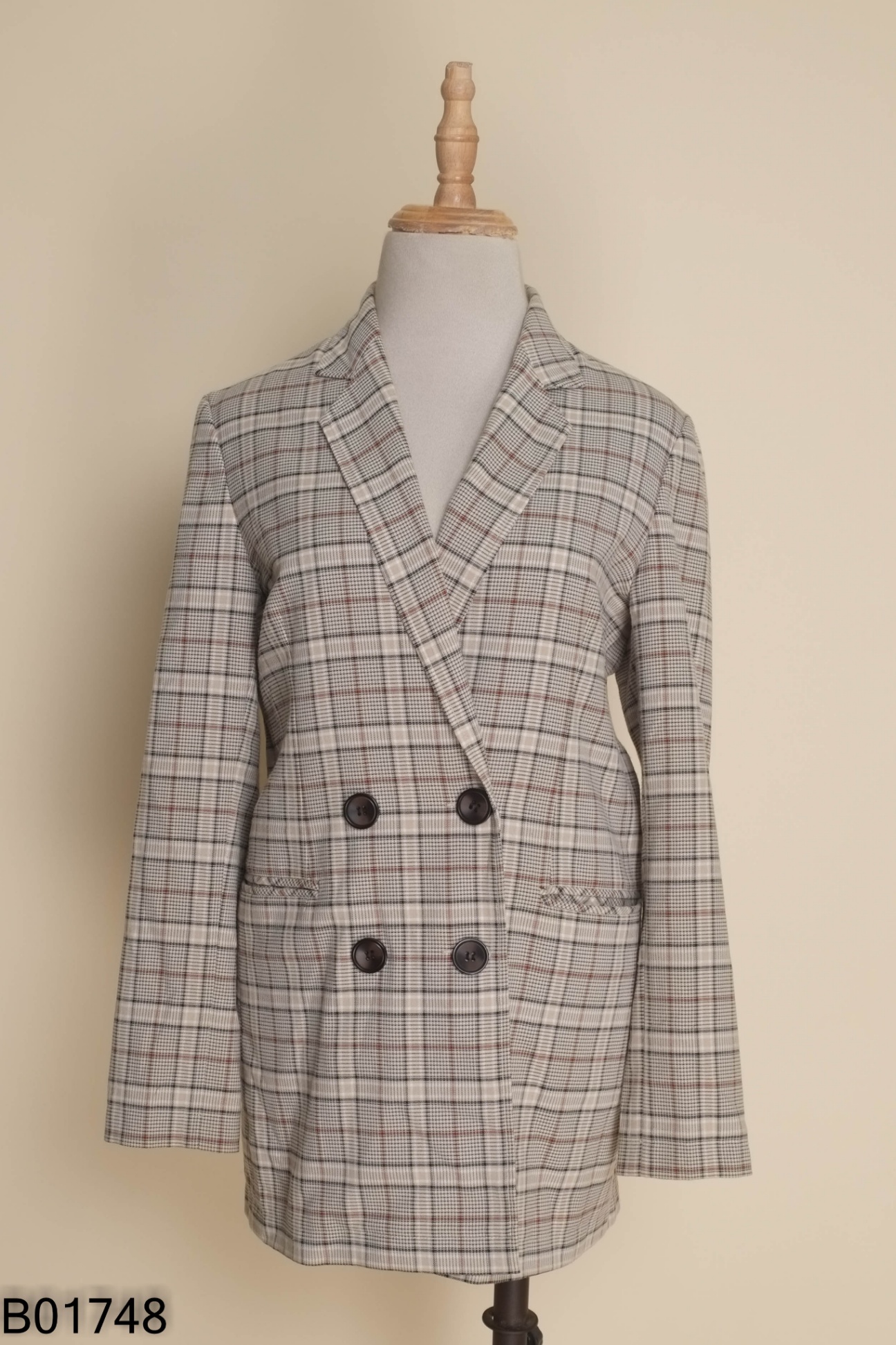 Áo blazer nâu nhạt caro