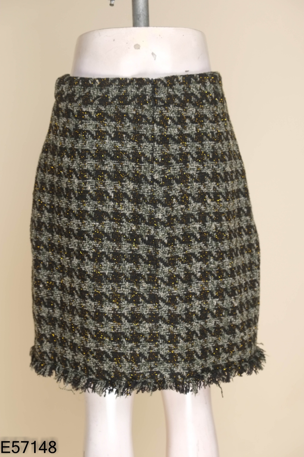 Chân váy dạ tweed xanh phối viền tua rua