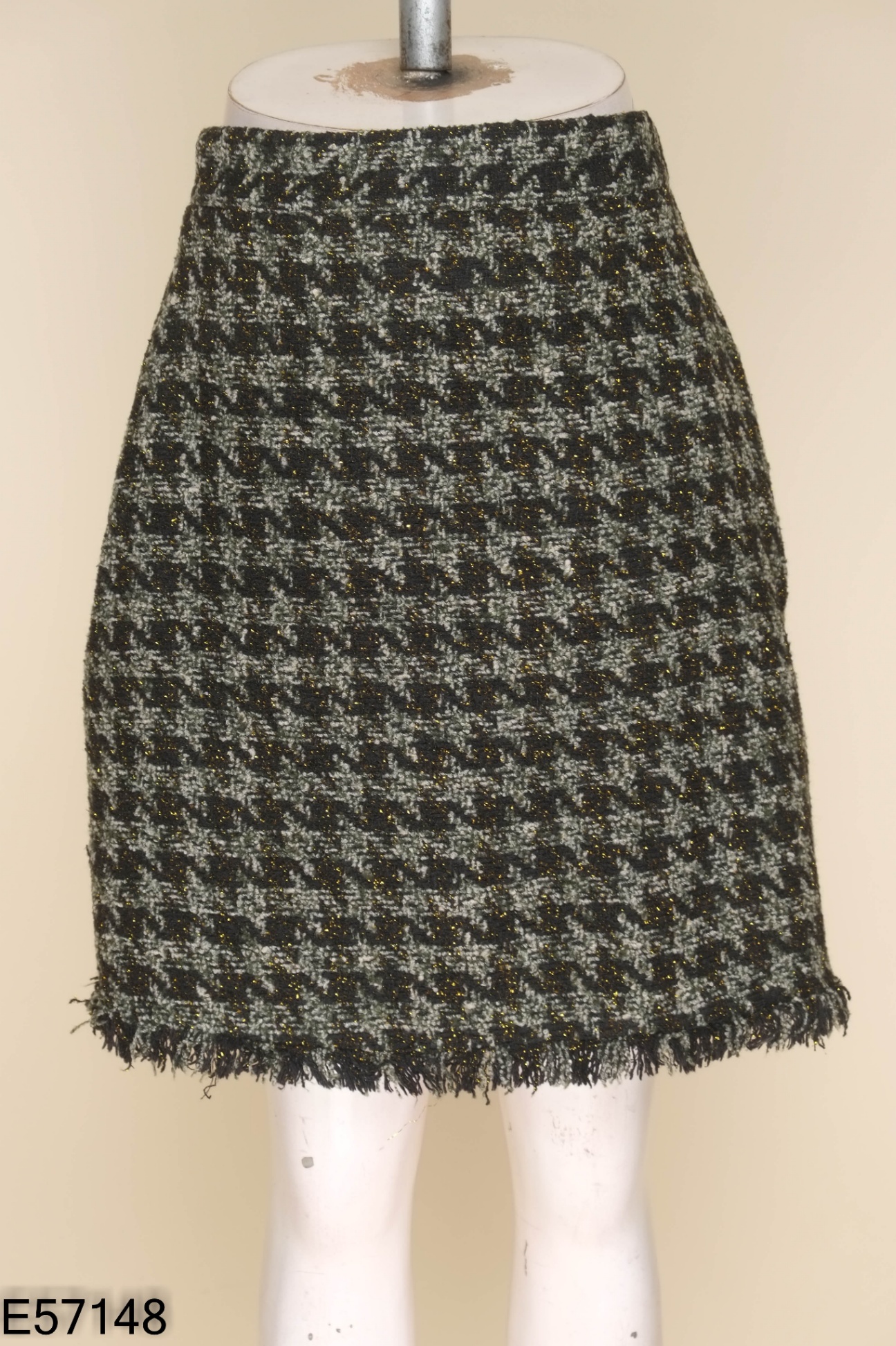 Chân váy dạ tweed xanh phối viền tua rua