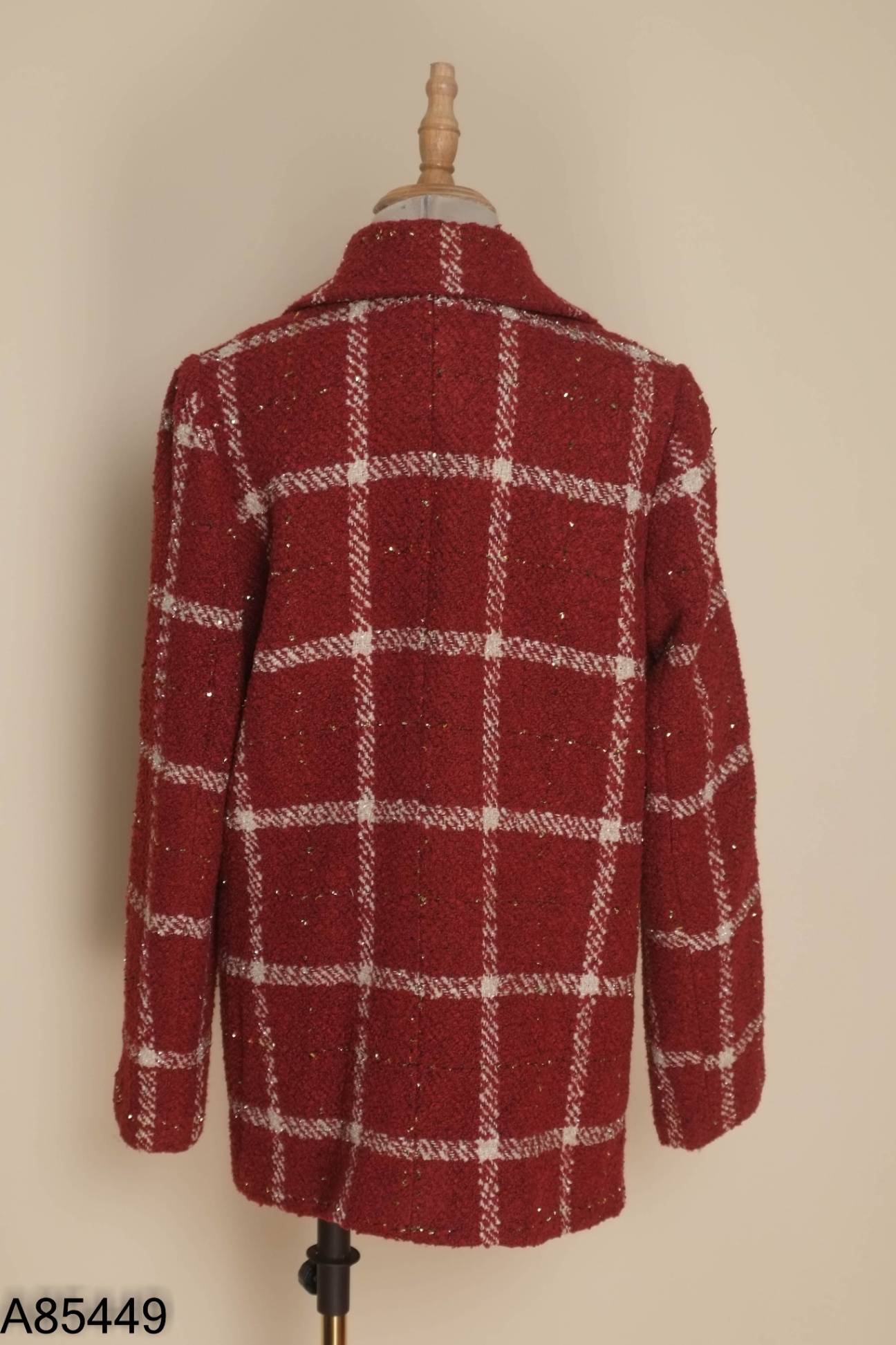 Blazer đỏ kẻ trắng dài