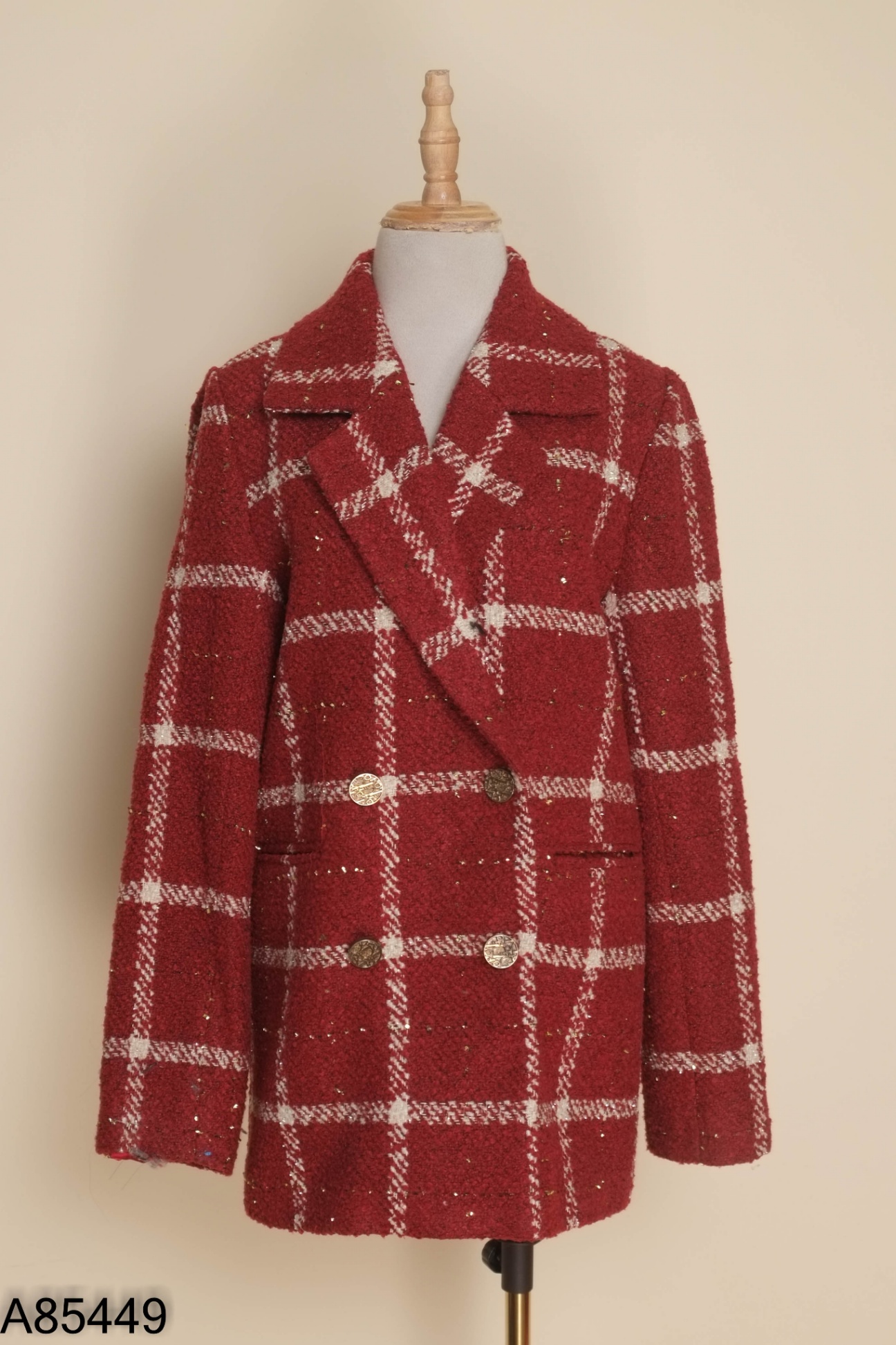 Blazer đỏ kẻ trắng dài