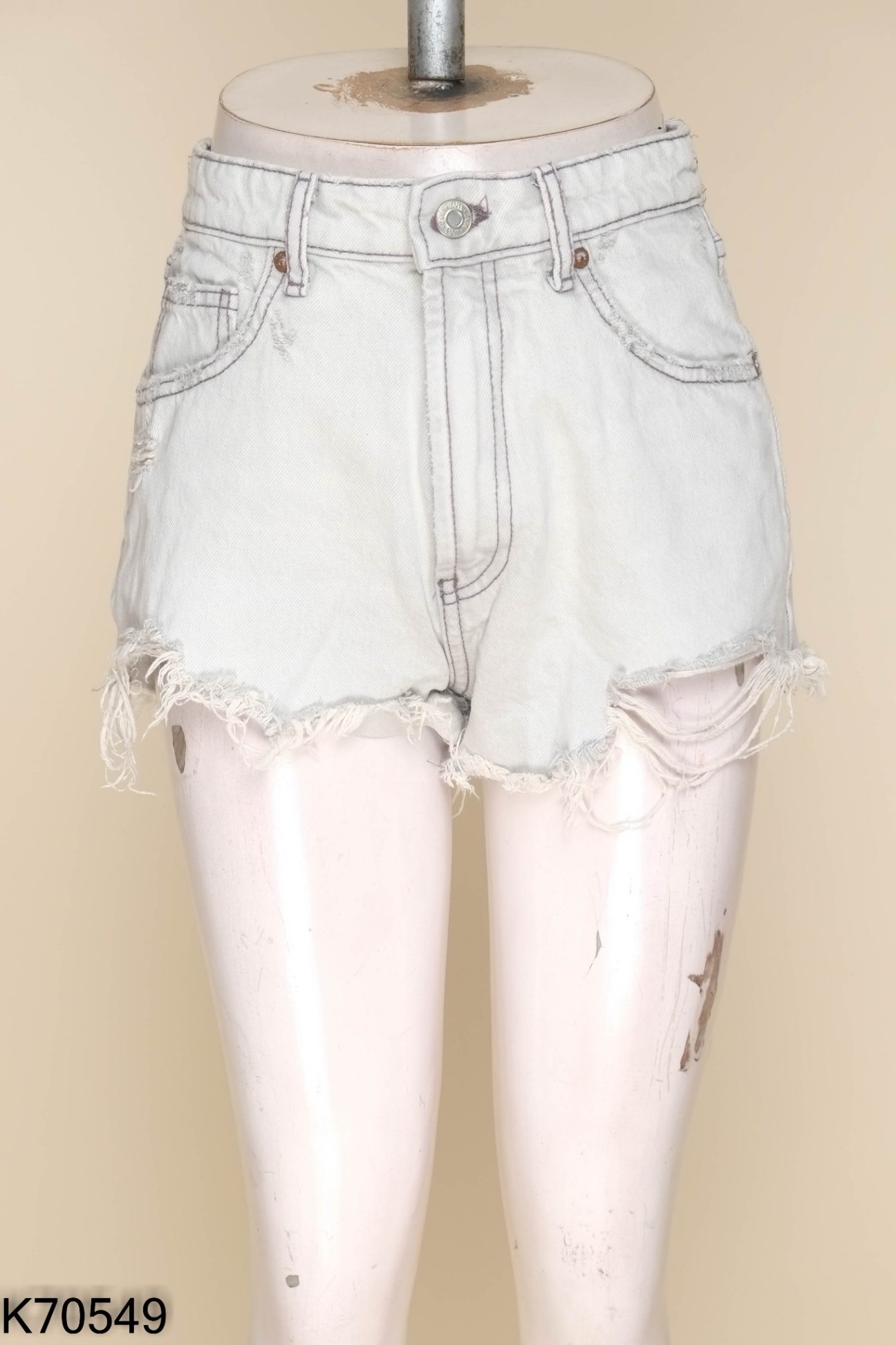 Quần shorts ZARA jeans xám nhạt