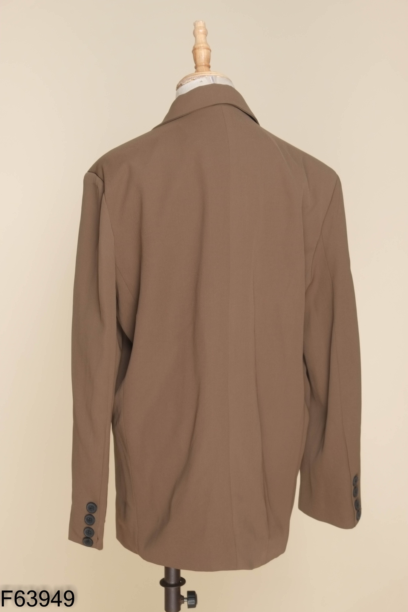 Áo blazer nâu phối cúc đen