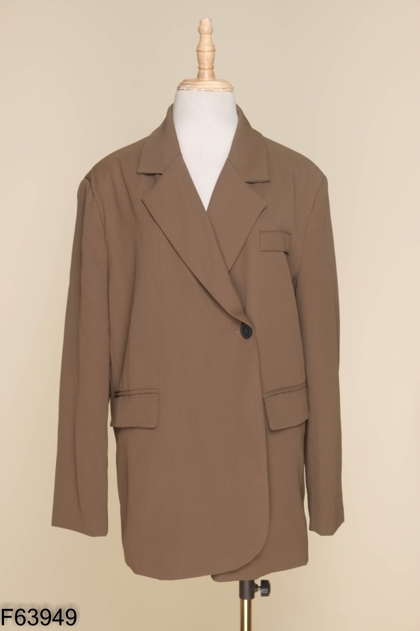 Áo blazer nâu phối cúc đen