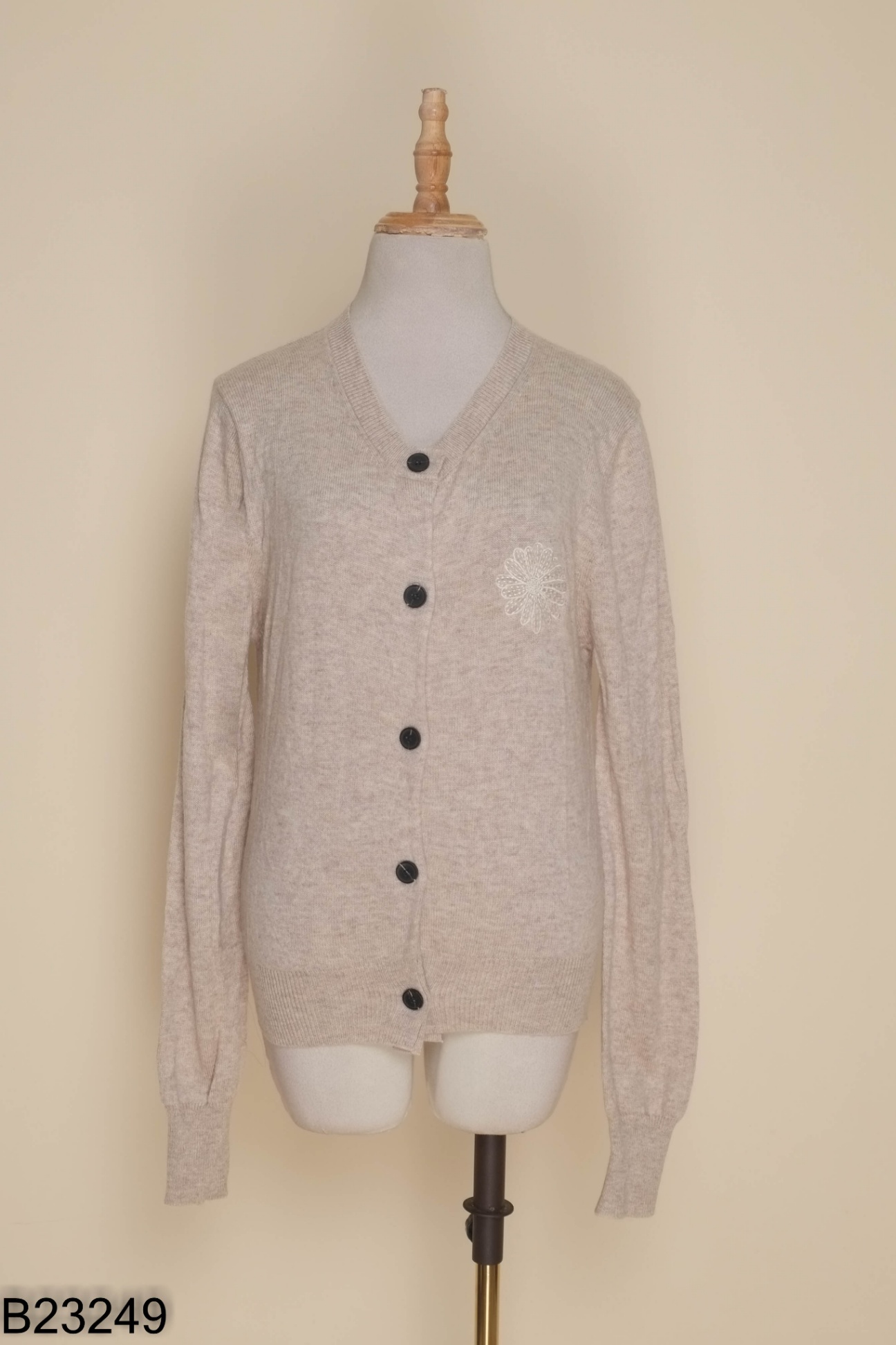 Cardigan HERS be tiêu