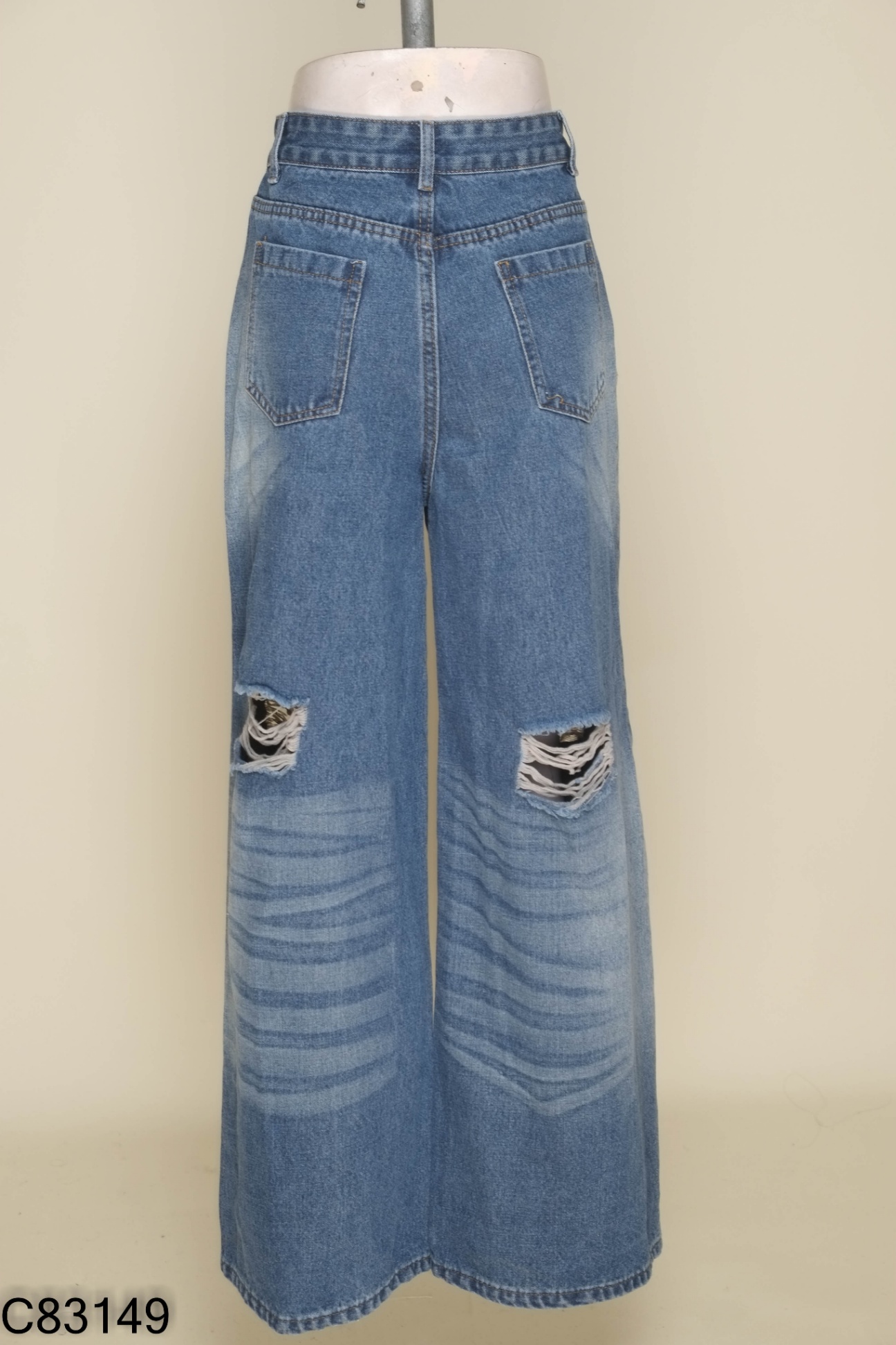 Quần jeans FLEUR DELYS xanh rách