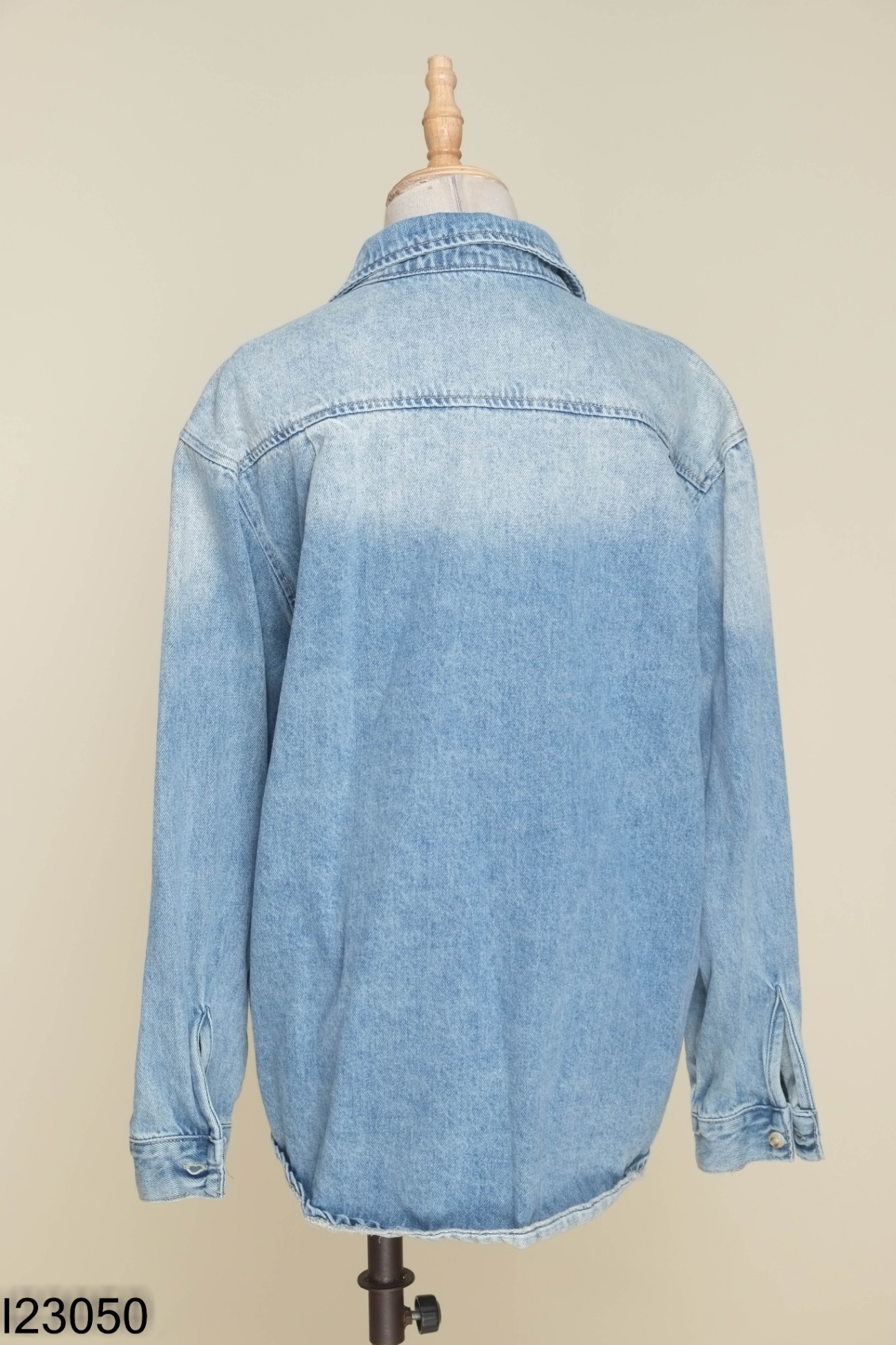 Áo jeans xanh COMMON ZHANG cổ sơ mi