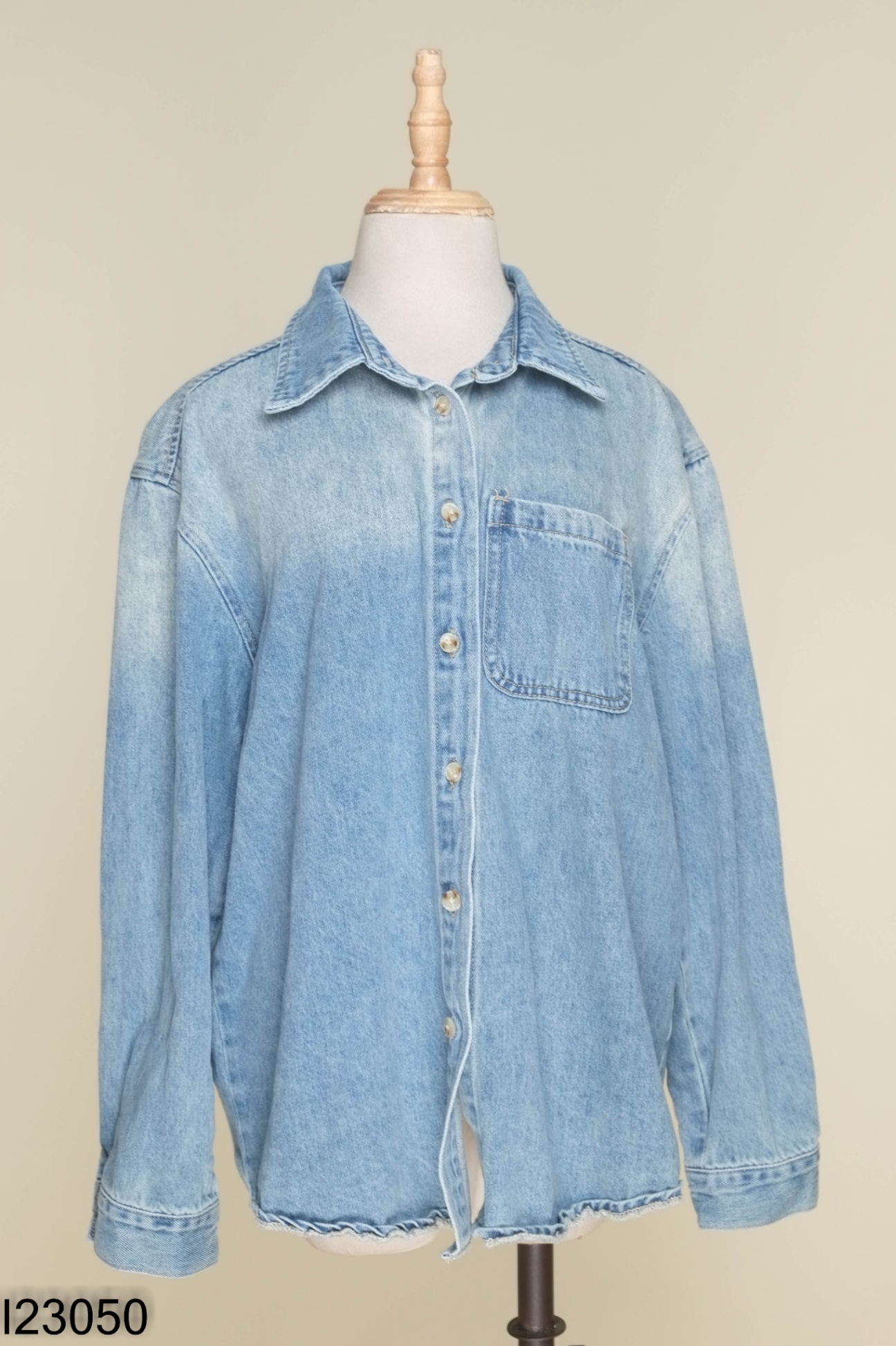 Áo jeans xanh COMMON ZHANG cổ sơ mi