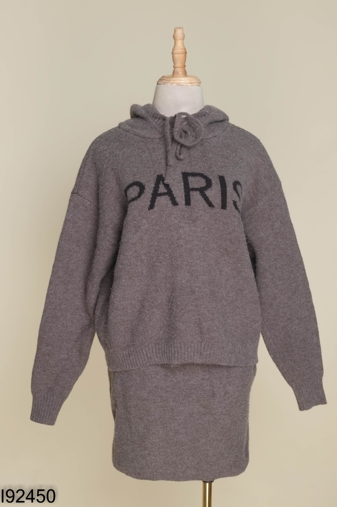 Set xám áo hoodies len + chân váy