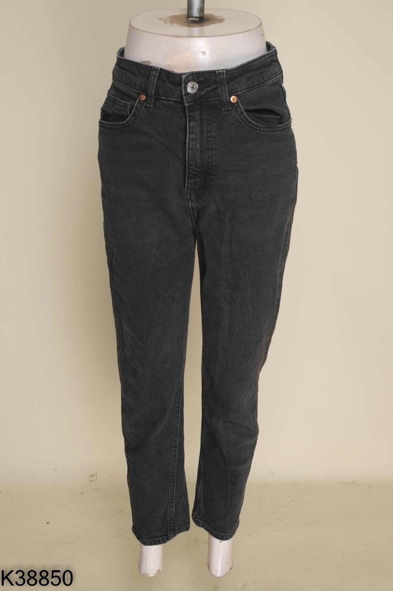 Quần jeans HM xám đen