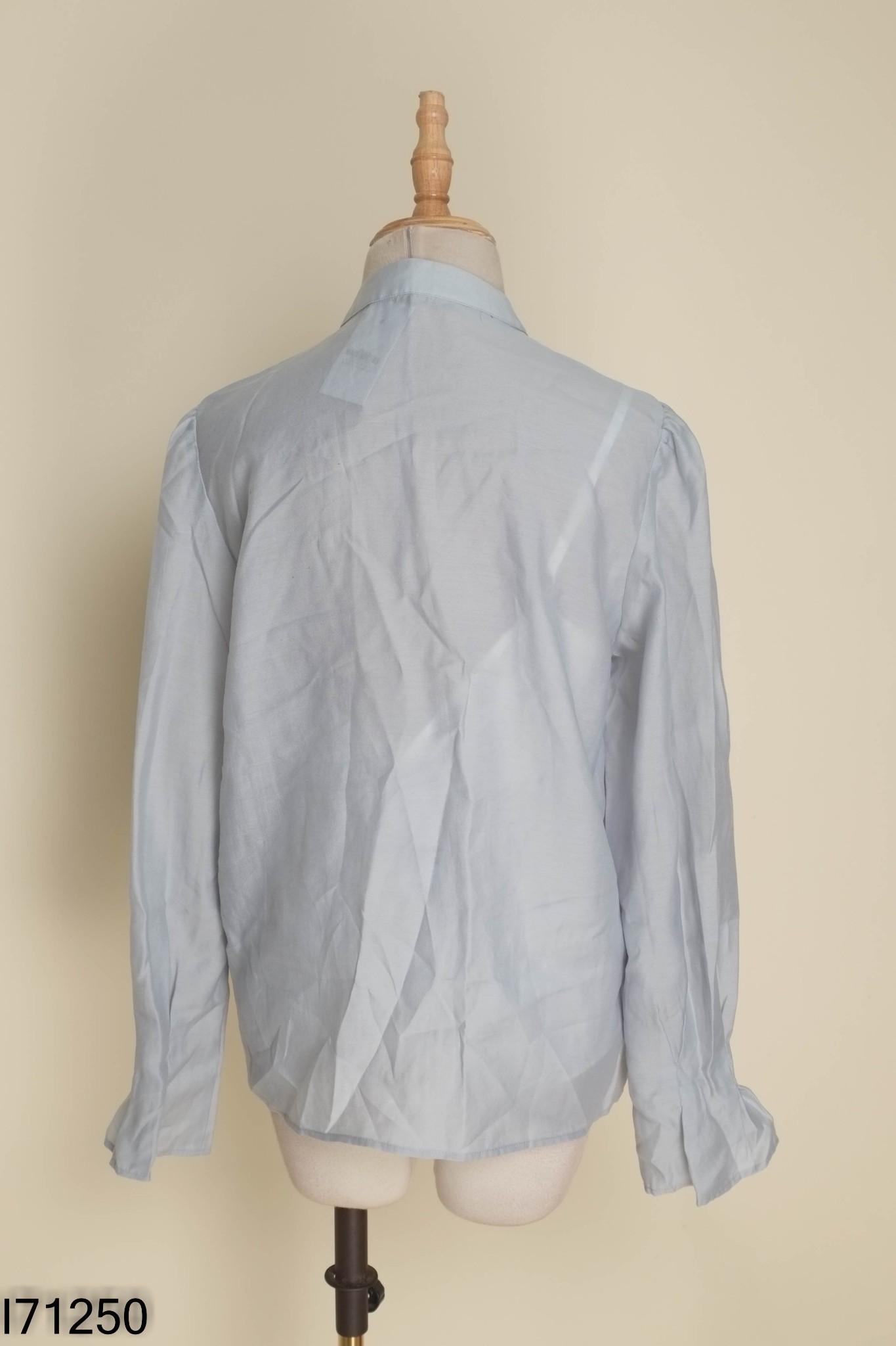 Áo chiffon KUHN MARVIN xanh gấp ly (CÓ LÓT)