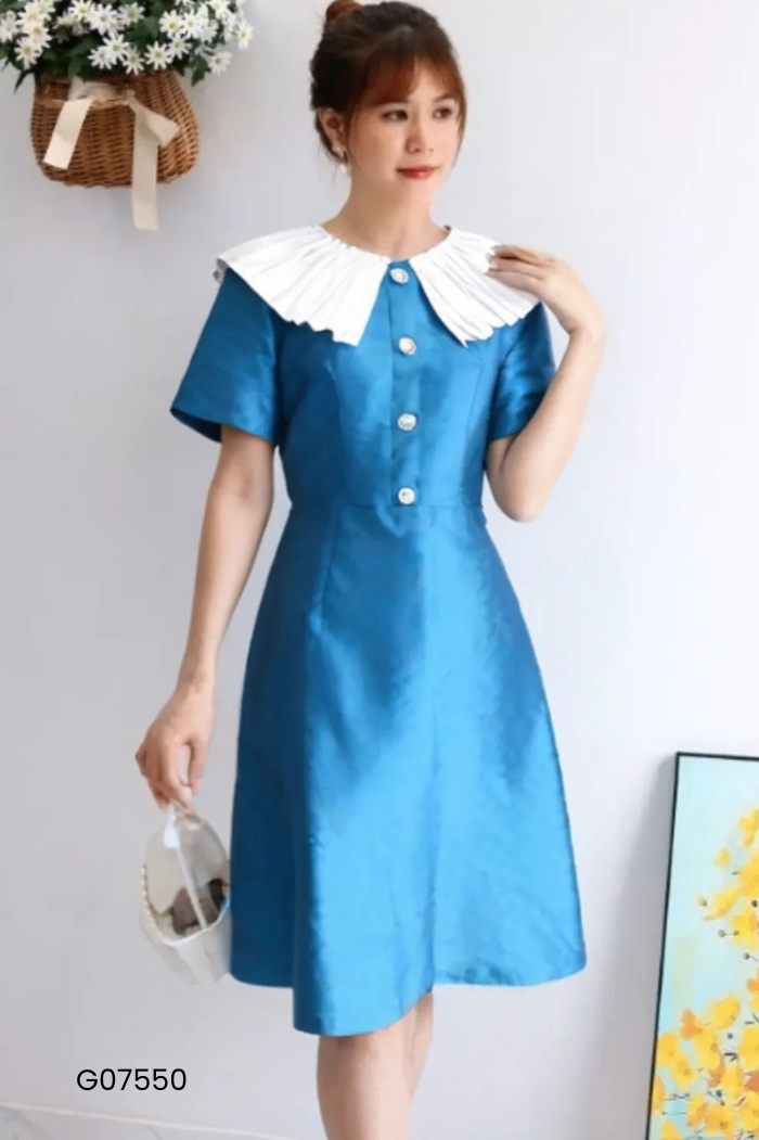 Váy xanh cổ vịt mix trắng
