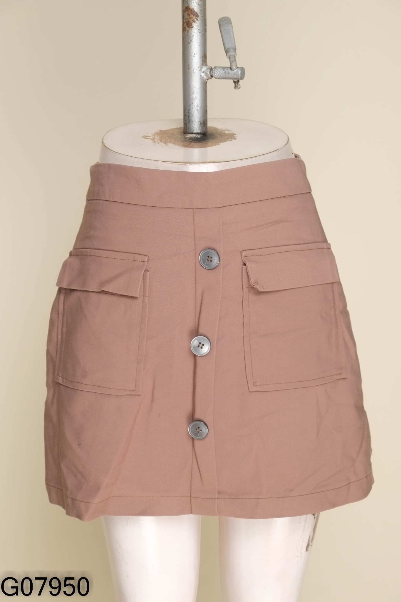 Chân váy LIIN CLOTHING be phối cúc