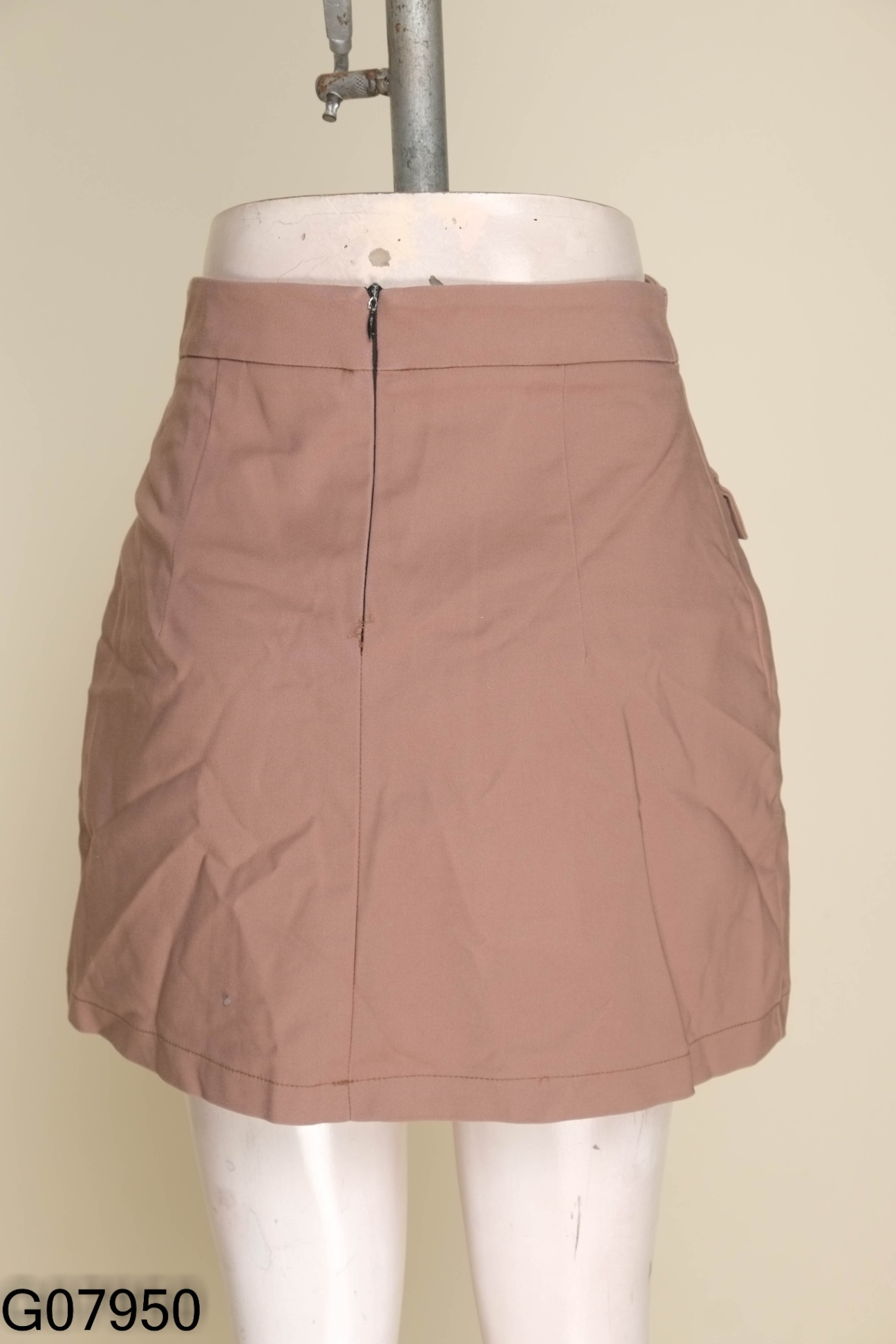 Chân váy LIIN CLOTHING be phối cúc