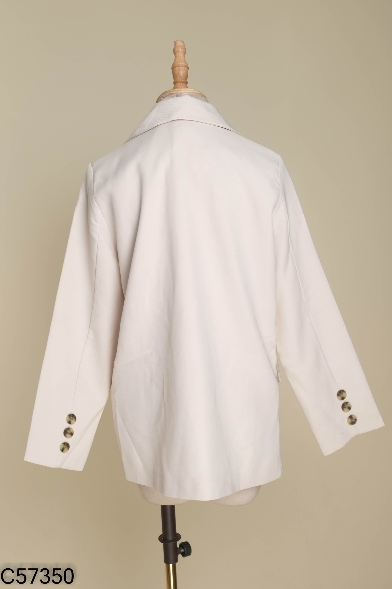 Áo blazer be trơn
