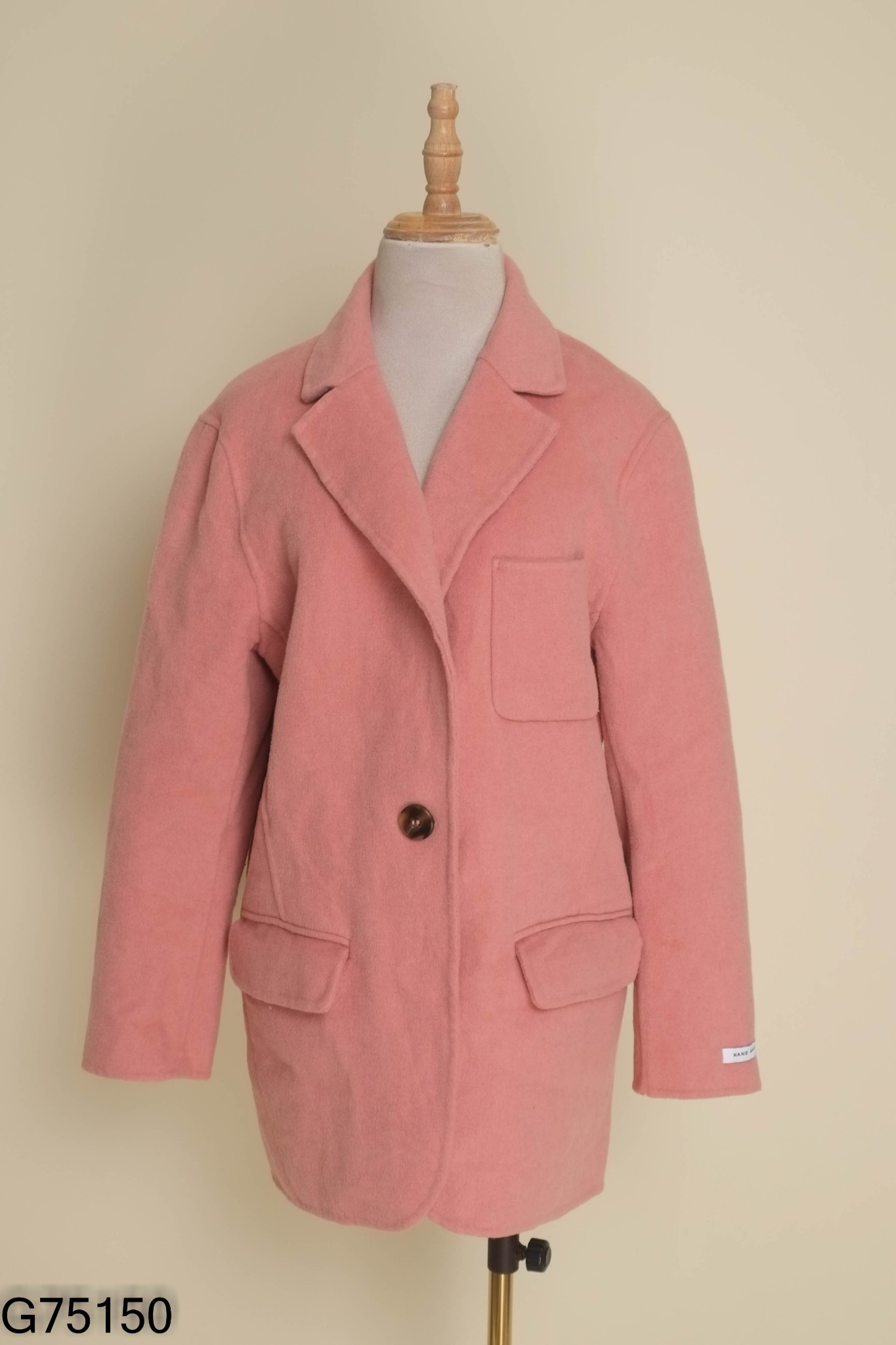 Áo blazer hồng phấn