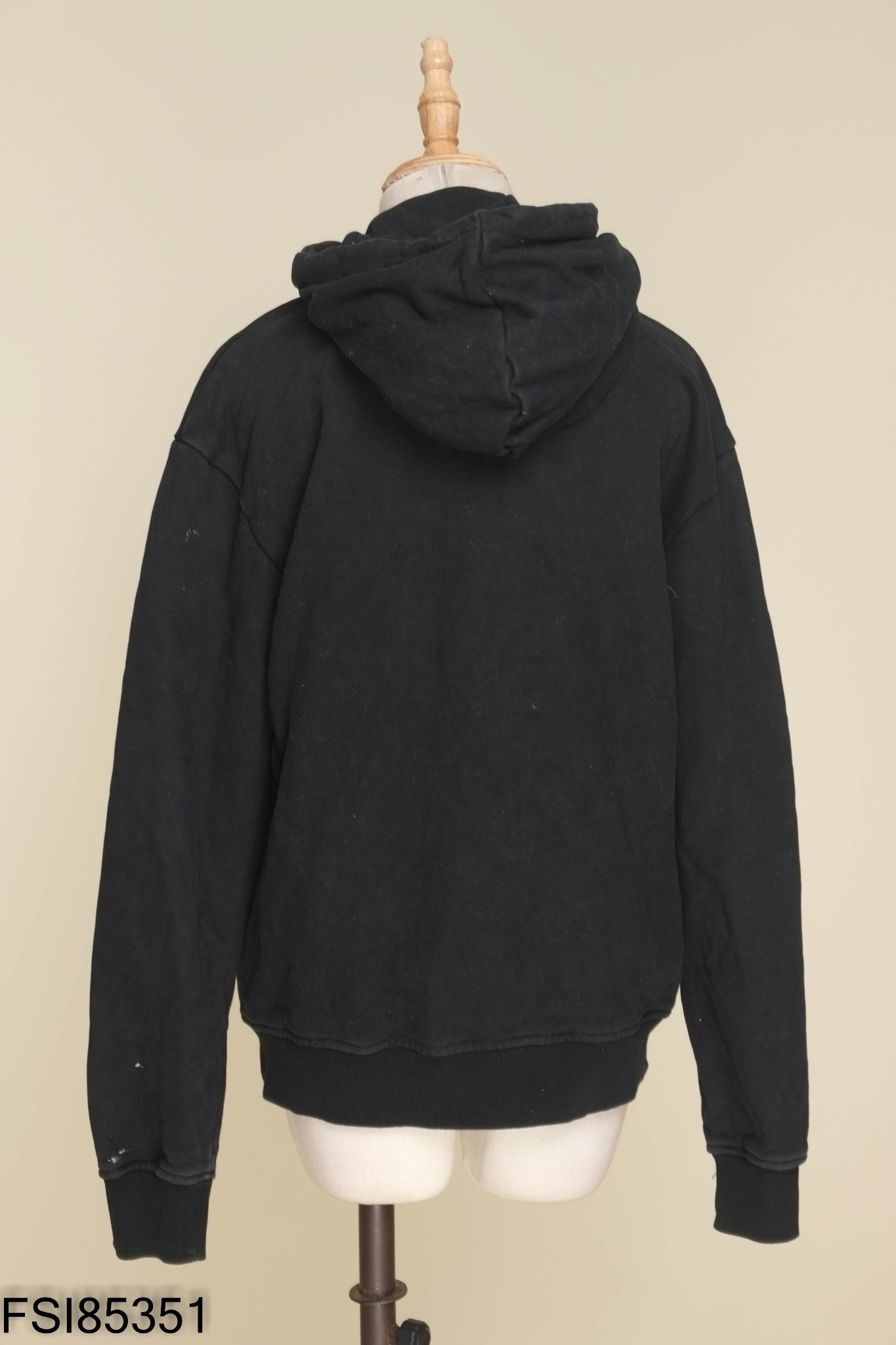 Áo hoodie ANTINO đen