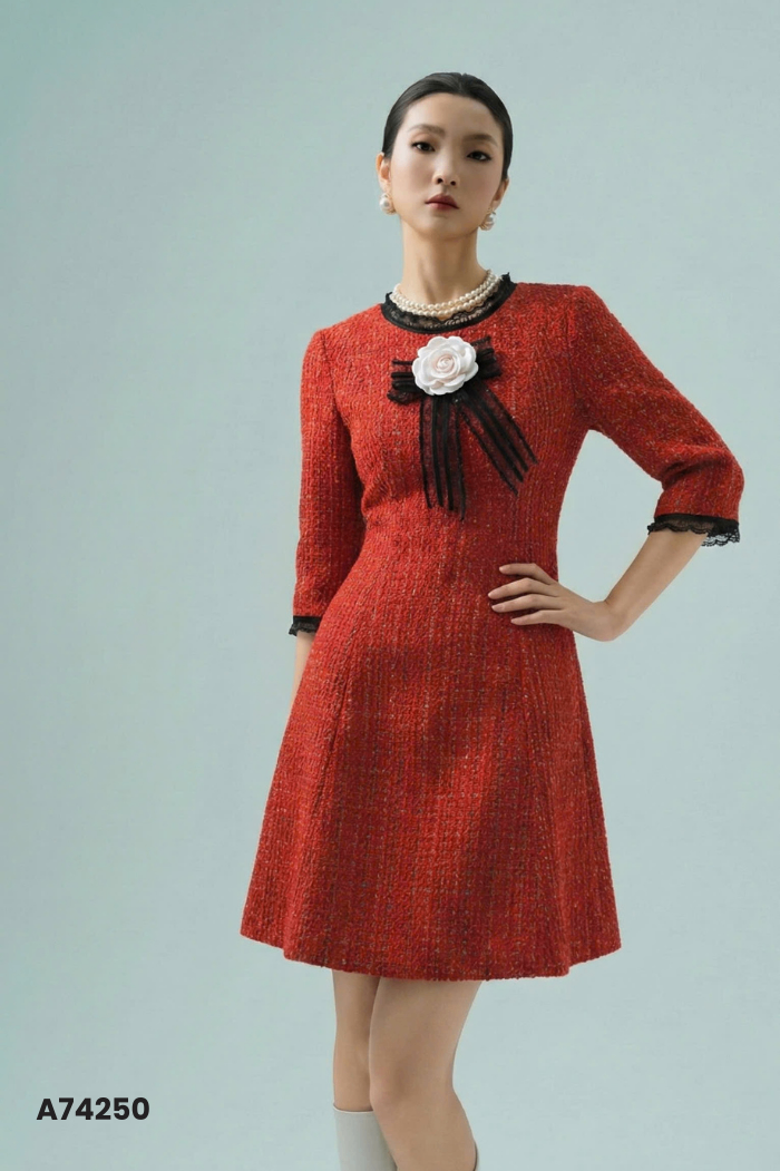 Váy dạ TOP SHOP đoe đính hoa