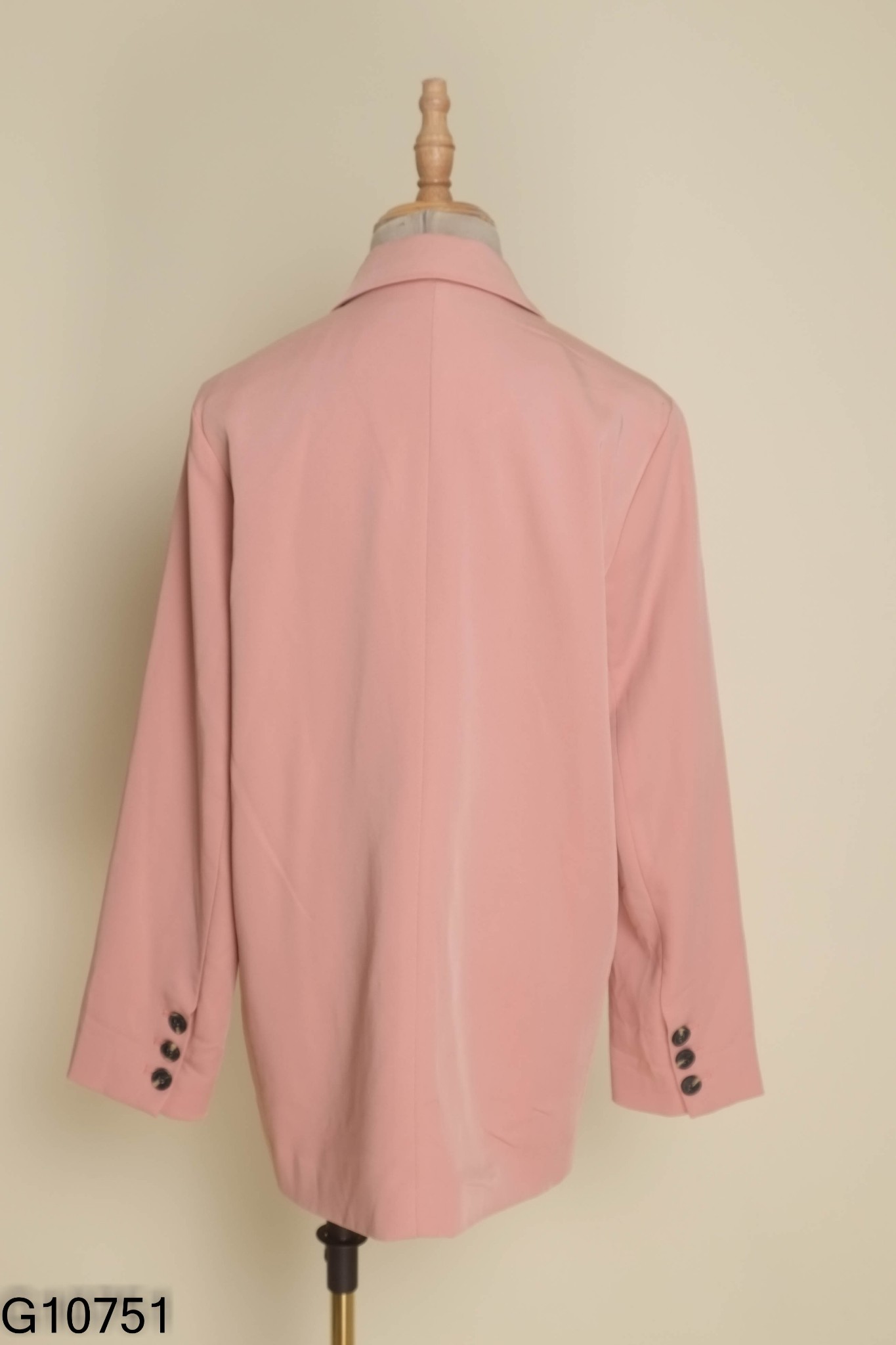 Áo khoác vest hồng trơn