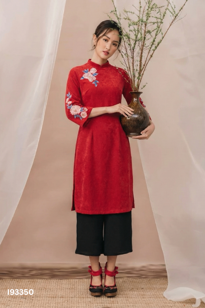 Áo dài TIIN đỏ hồng thêu hoa