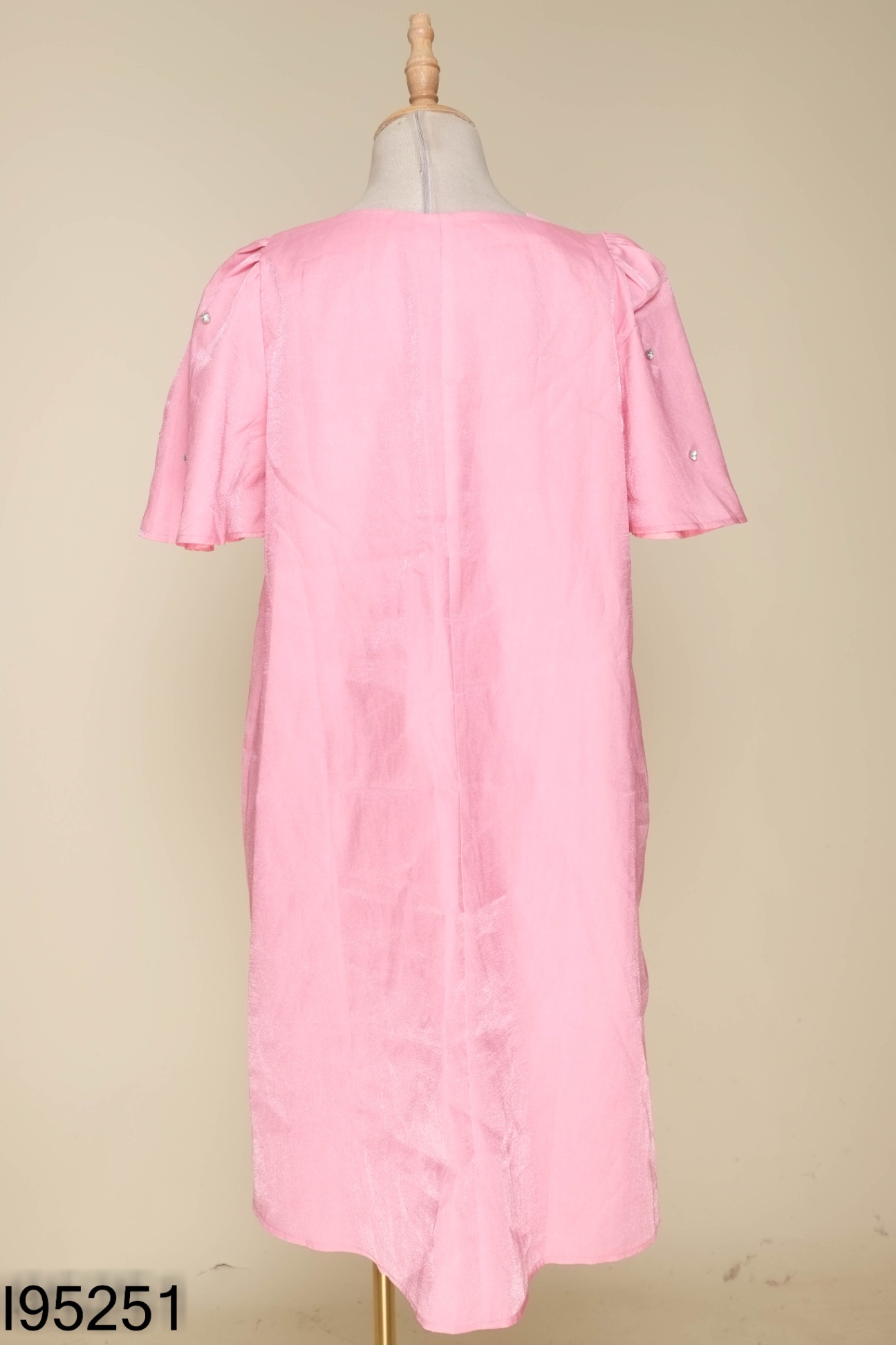 Váy NH CLOTHING hồng đính hoa