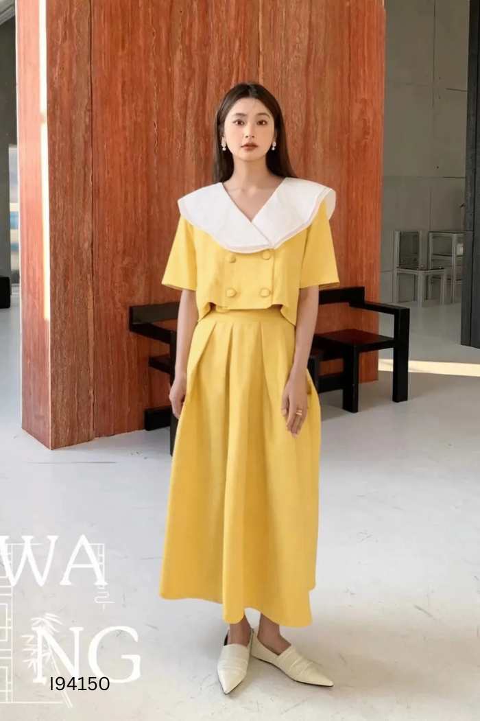 Set áo + chân váy vàng phối voan trắng
