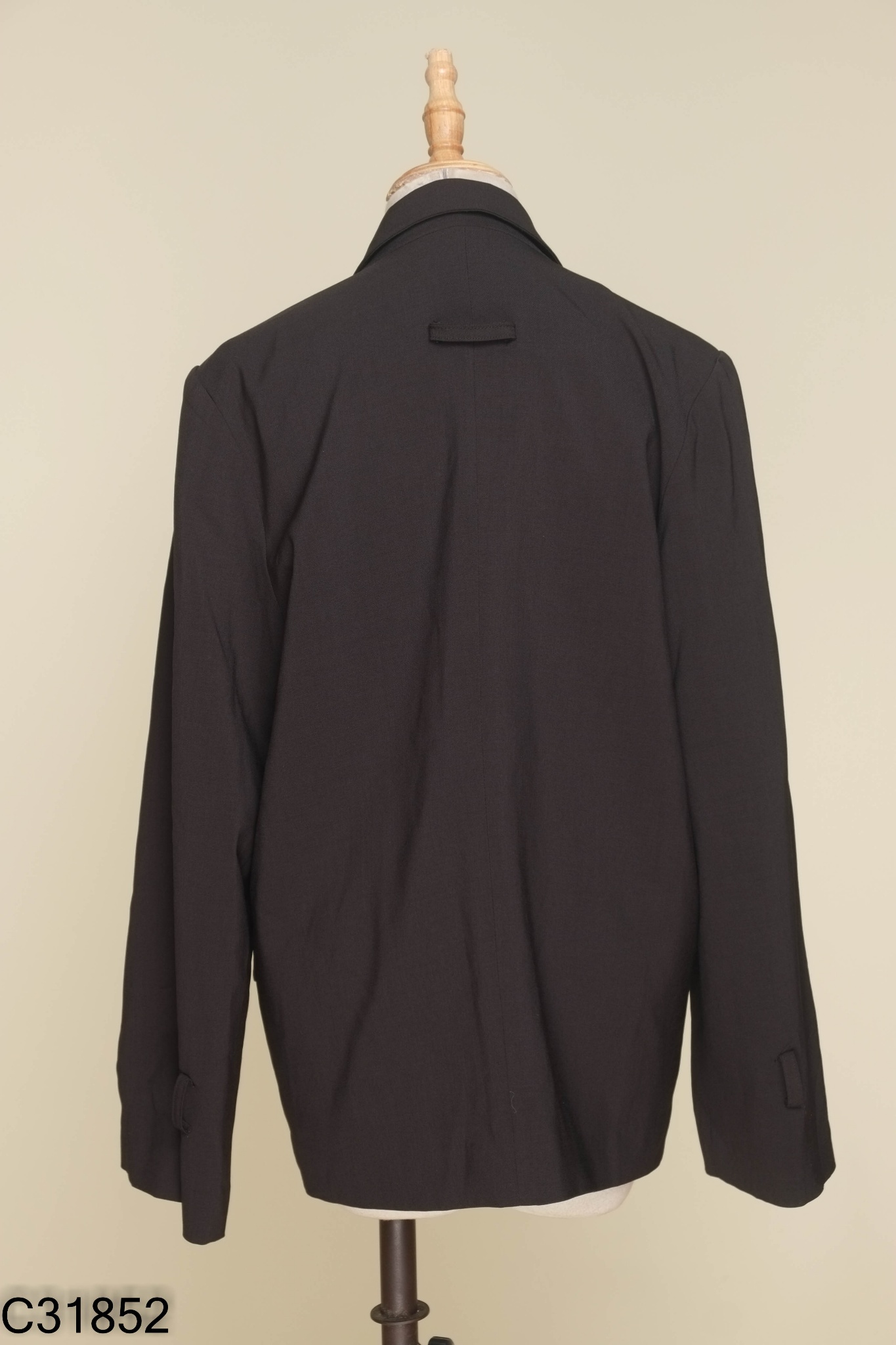 Áo blazer đen trơn