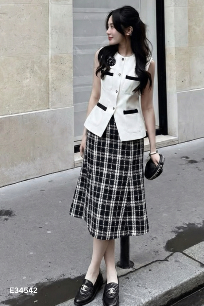Chân váy CCHAT dạ tweed đen kẻ trắng