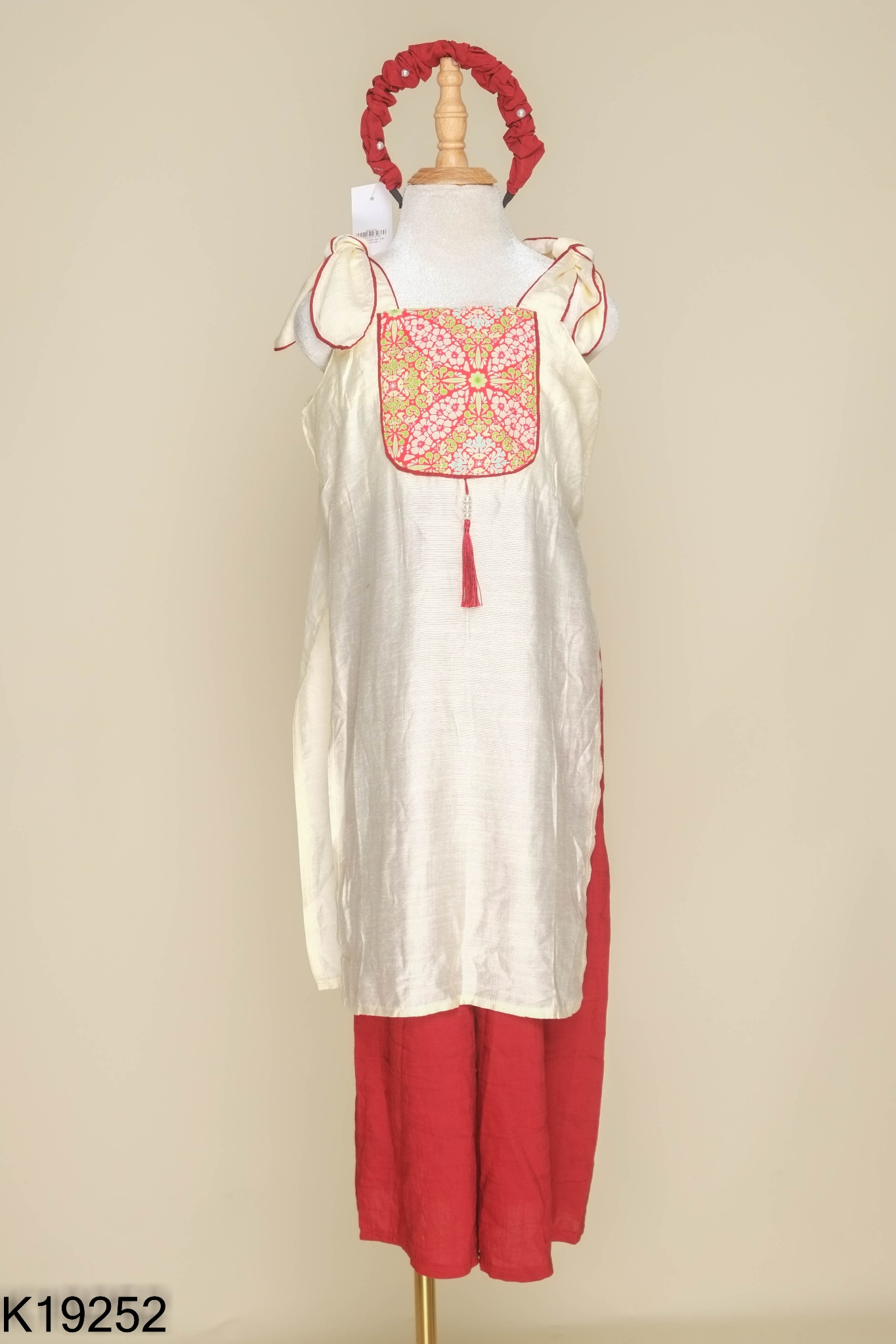 Set 3 áo dài be cách tân + quần + bờm tóc KIDS