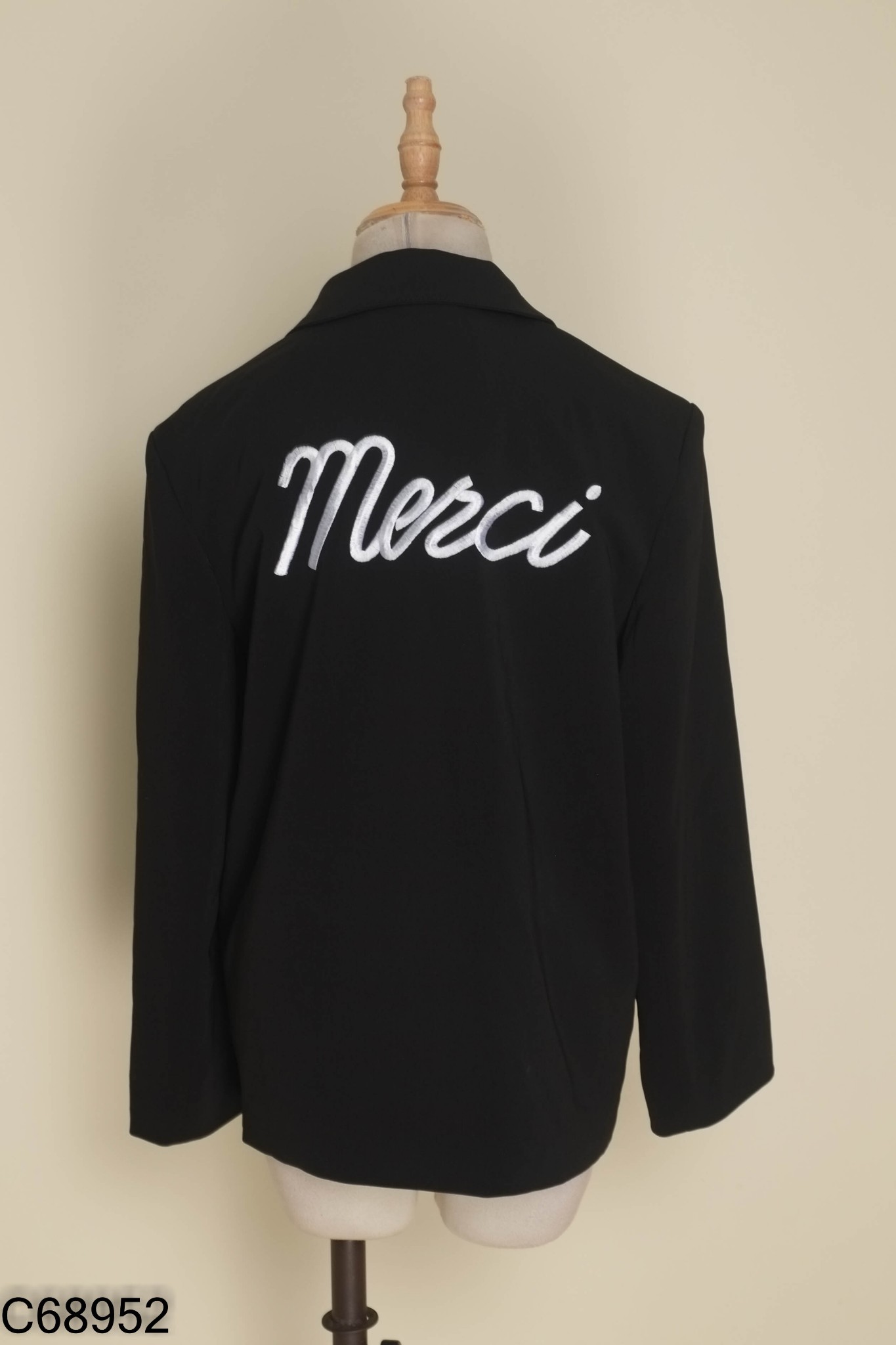 Áo blazer đen