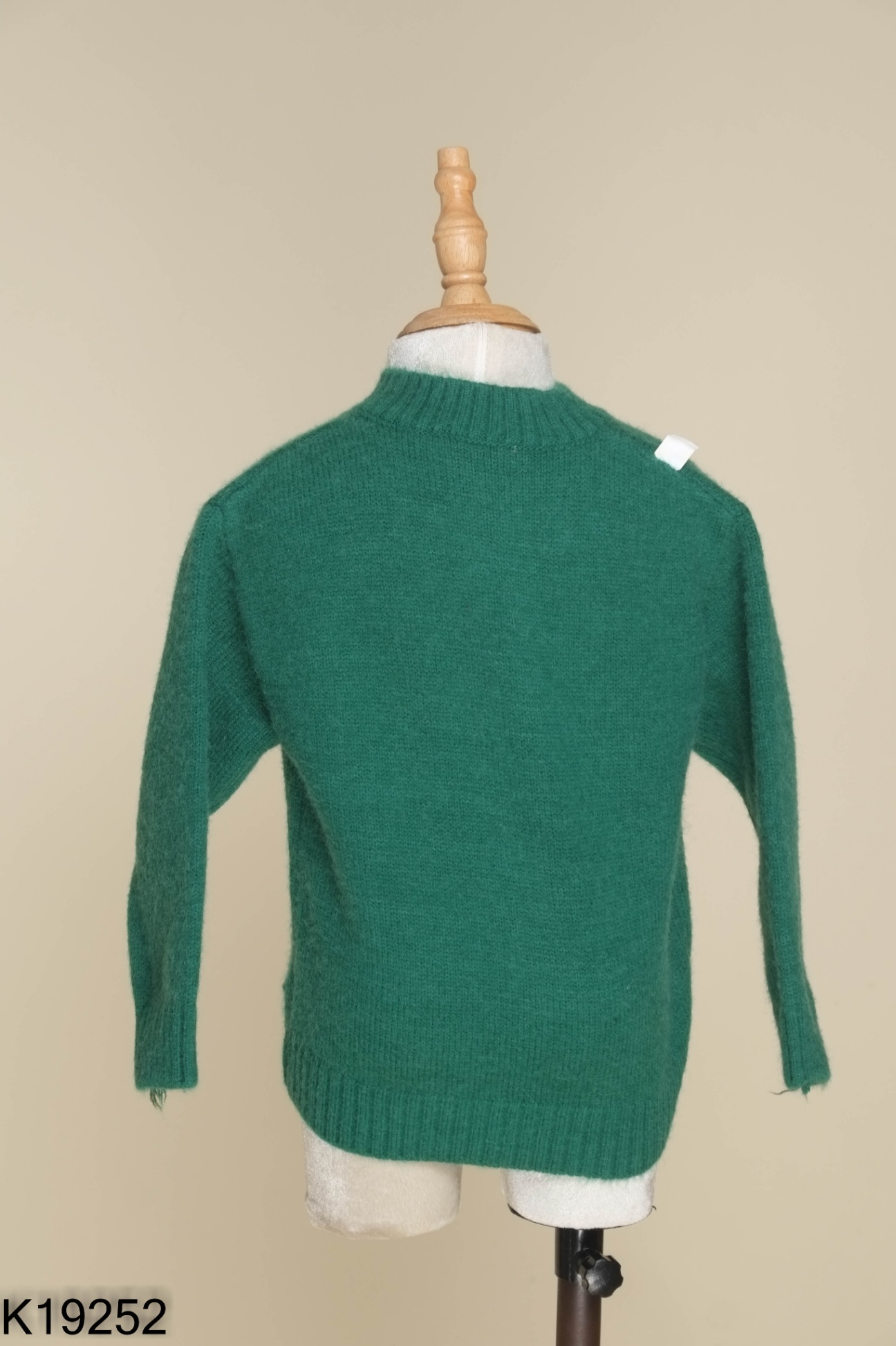 Áo len cardigan xanh phối cúc ngọc KIDS