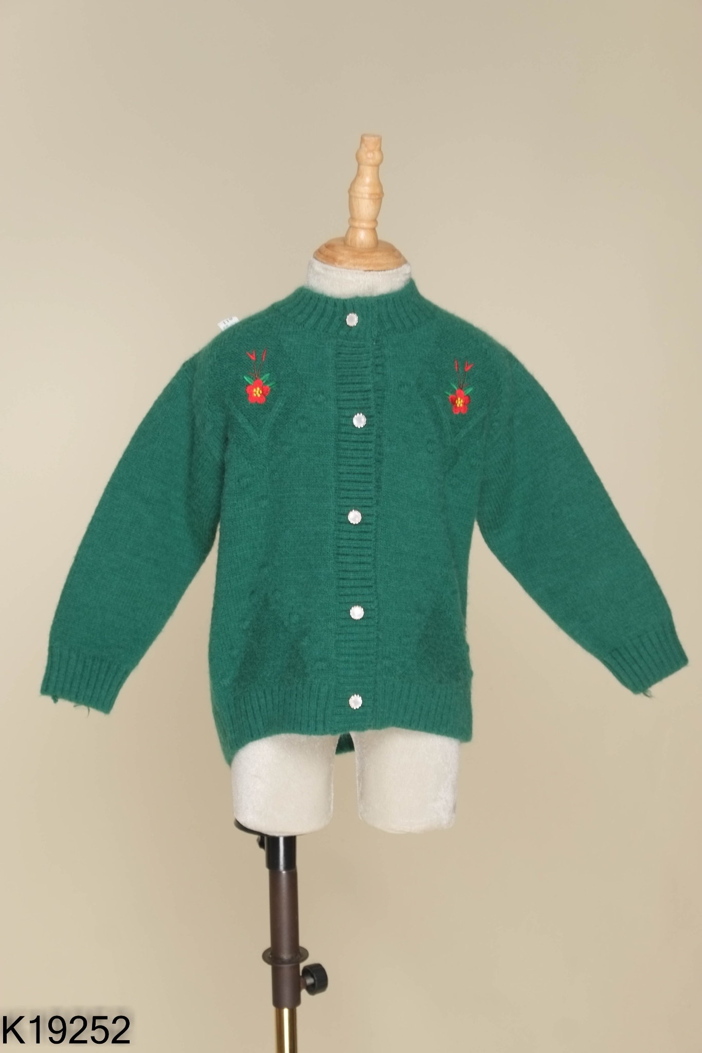 Áo len cardigan xanh phối cúc ngọc KIDS