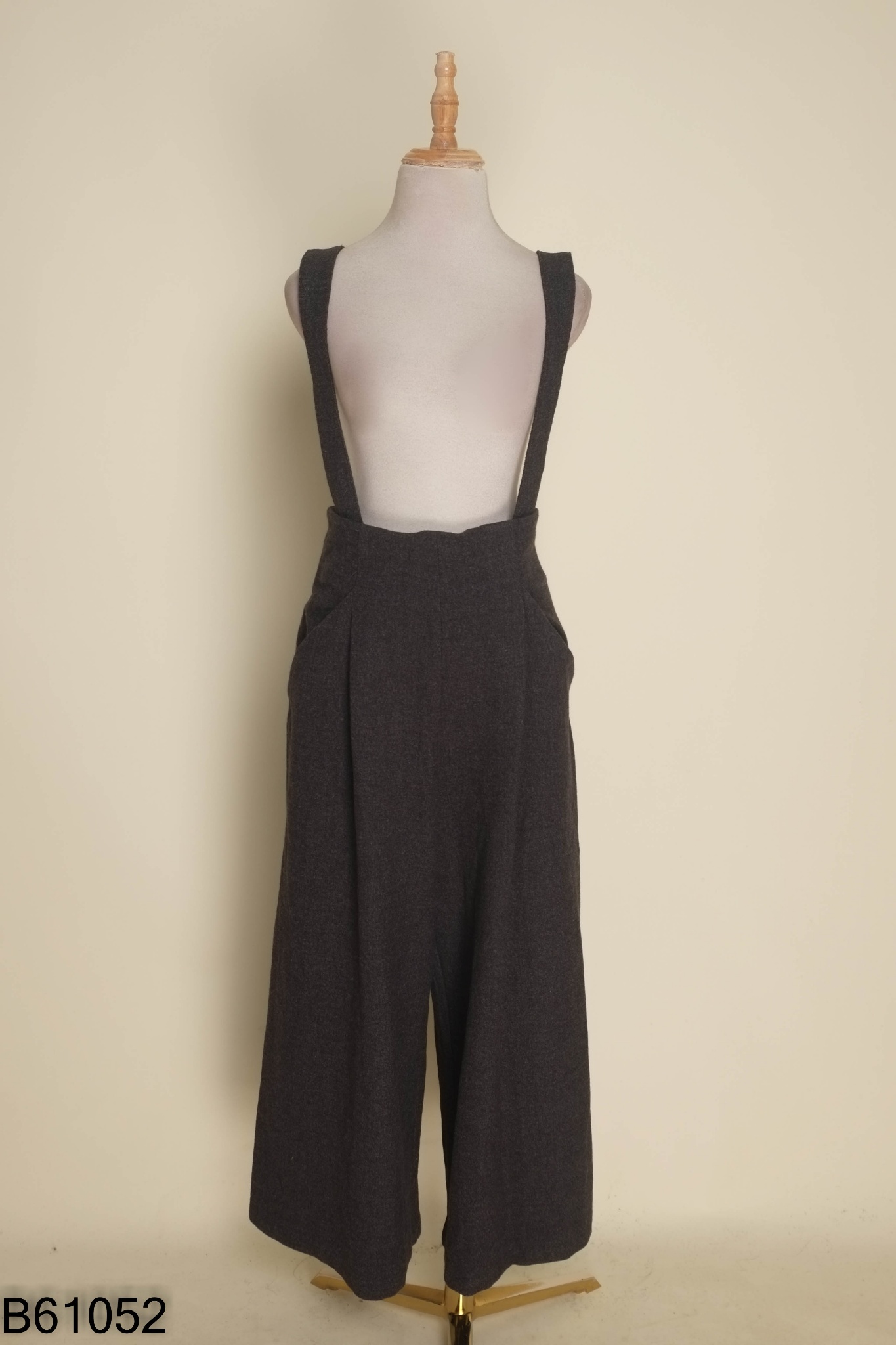 Jumpsuit dạ xám