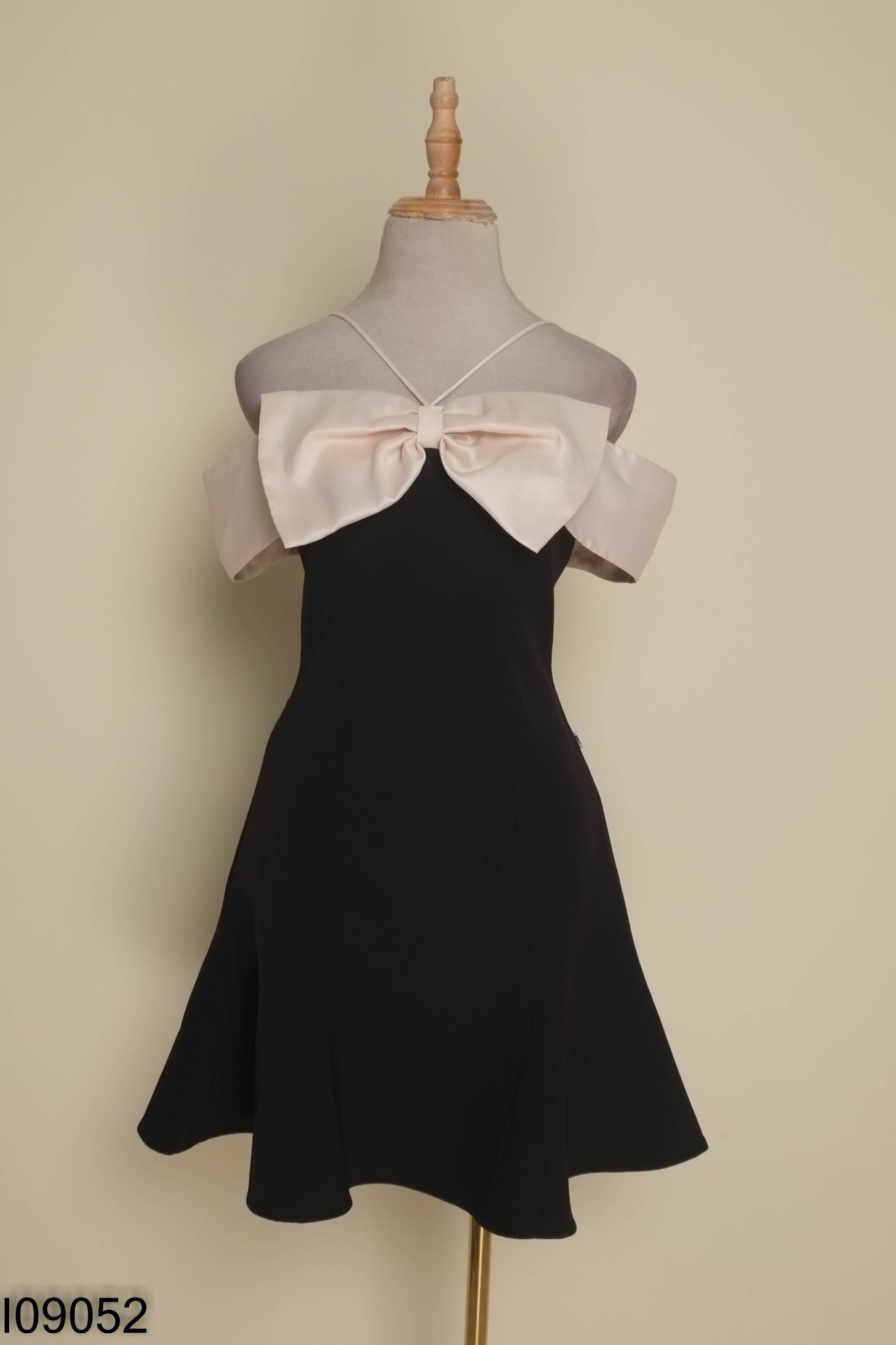 Váy đen hai dây JM DRESS DESIGN phối nơ