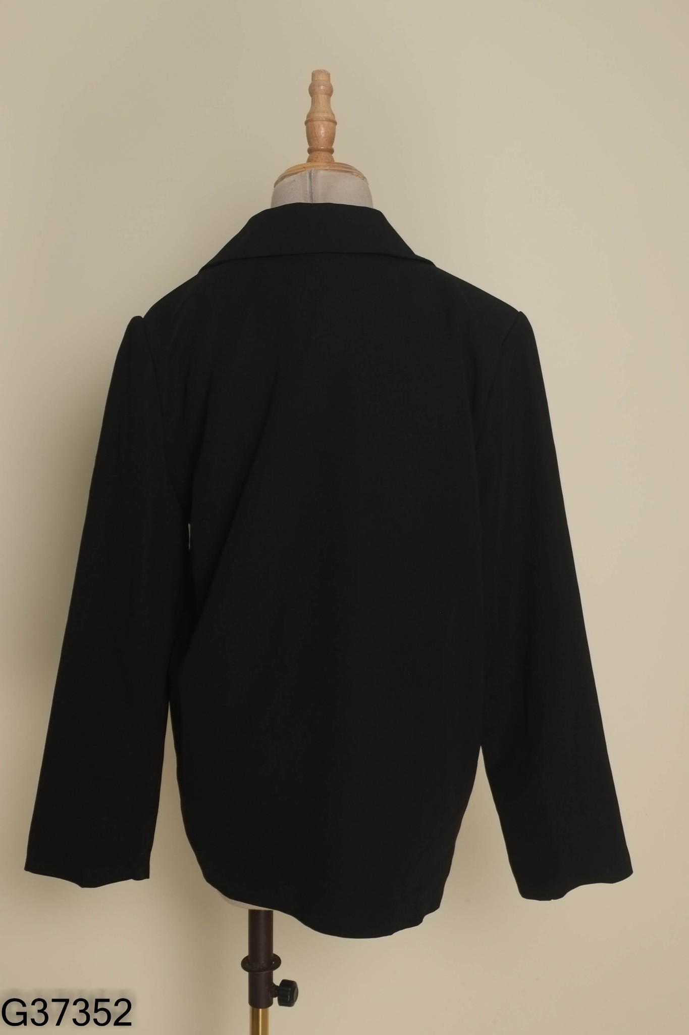 Áo khoác blazer đen trơn