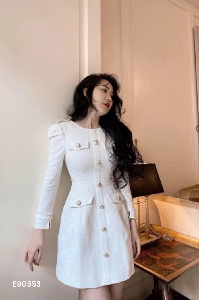 Váy dạ kem cúc đồng