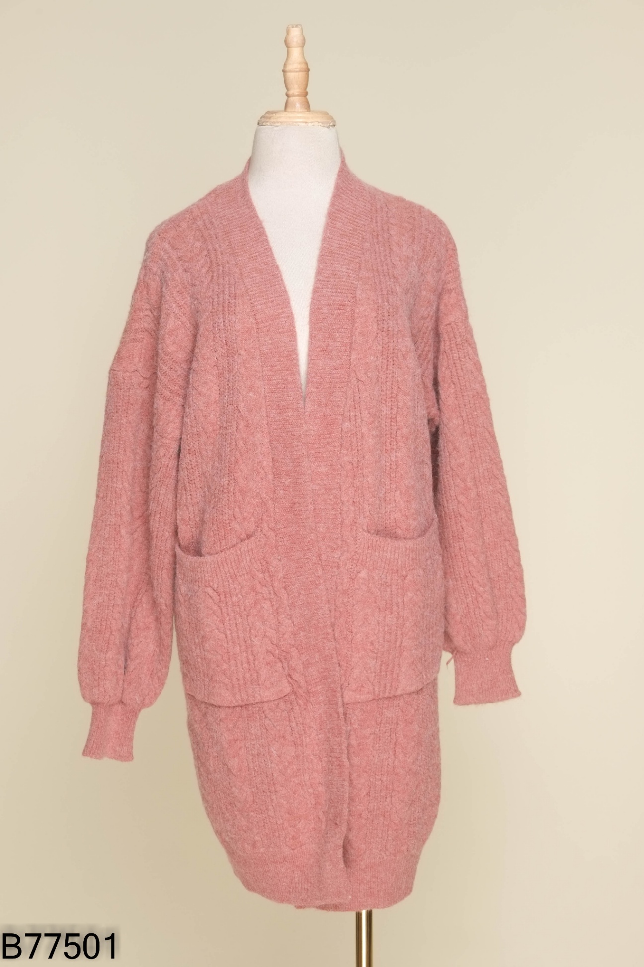 Cardigan len nâu đỏ dáng dài