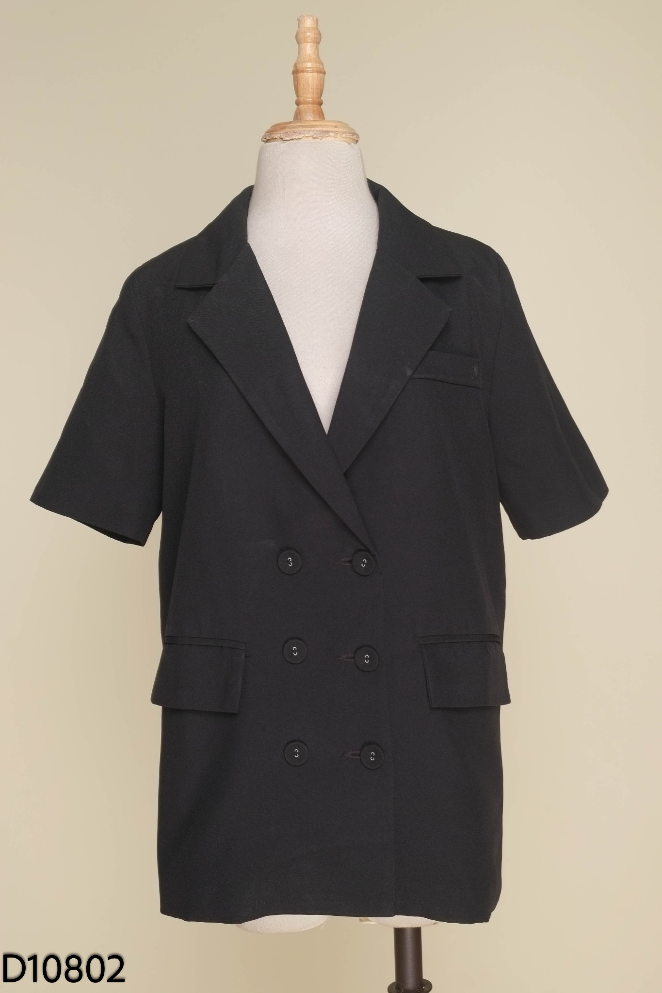 Áo khoác blazers đen LEILA CLOSET trơn ngắn tay