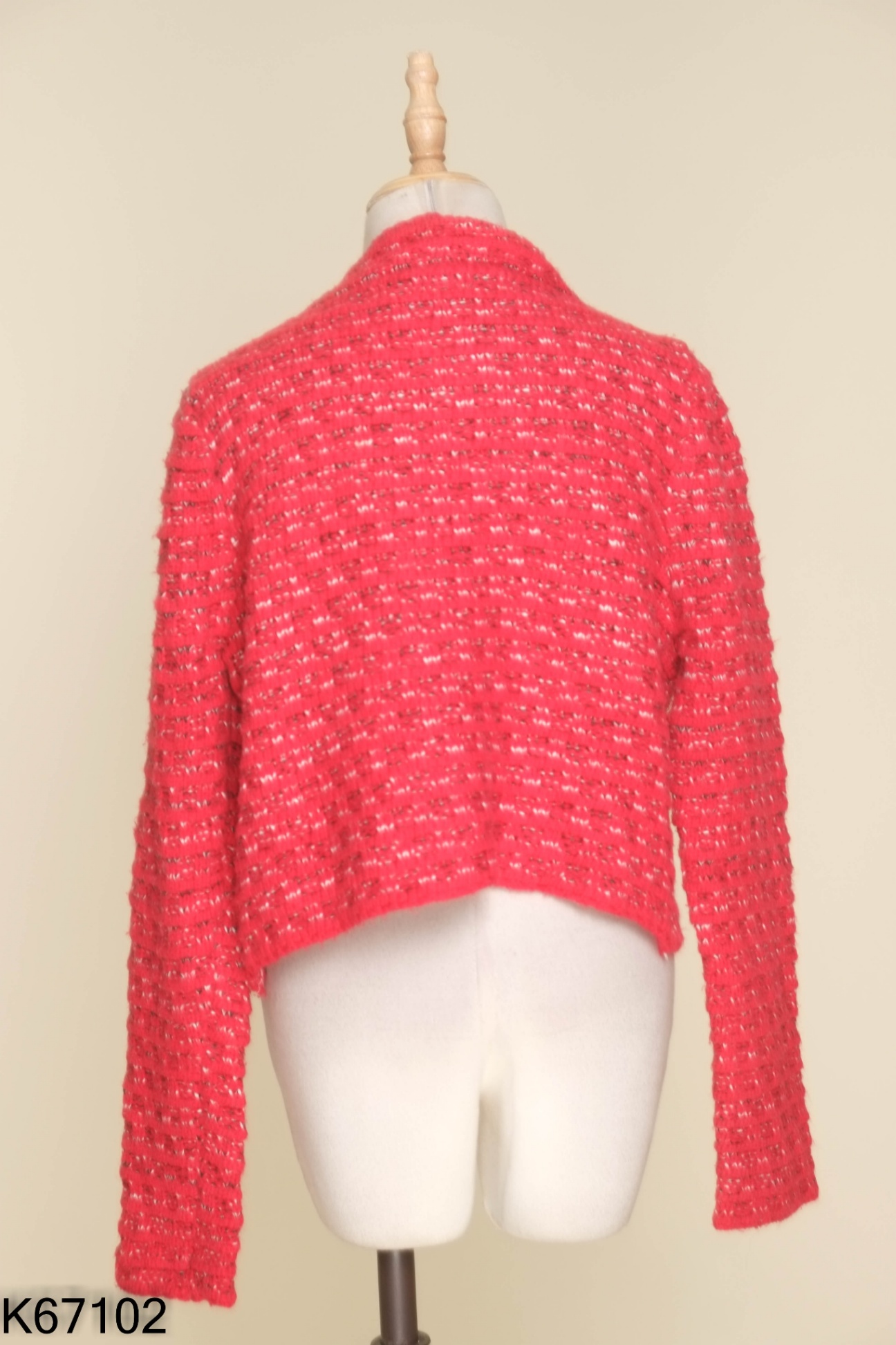 Áo cardigans len đỏ cổ tim