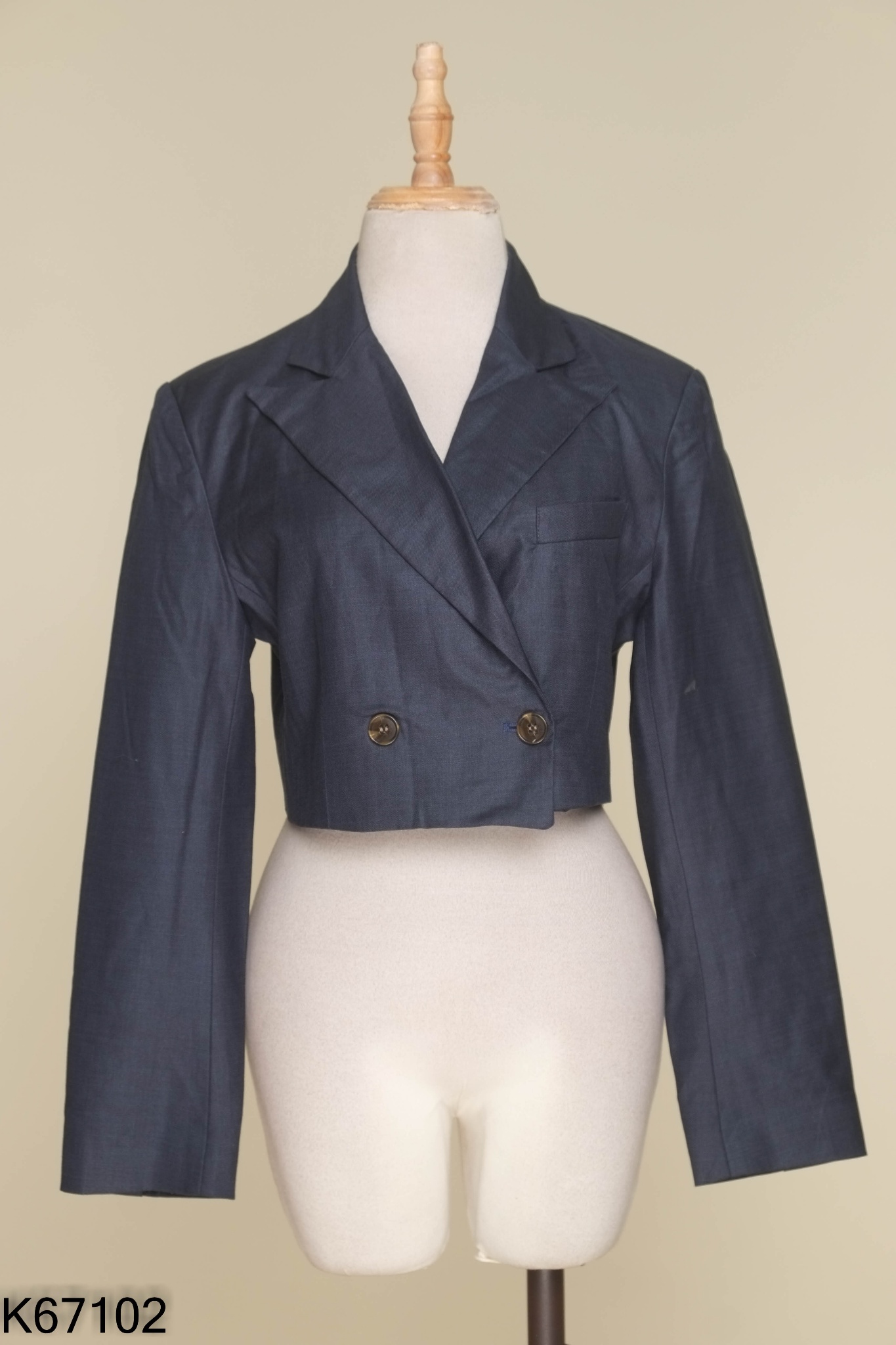 Áo vest xanh dáng ngắn