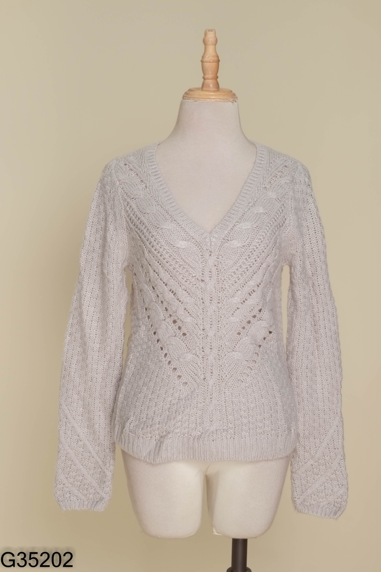 Áo len H&M xám cổ V