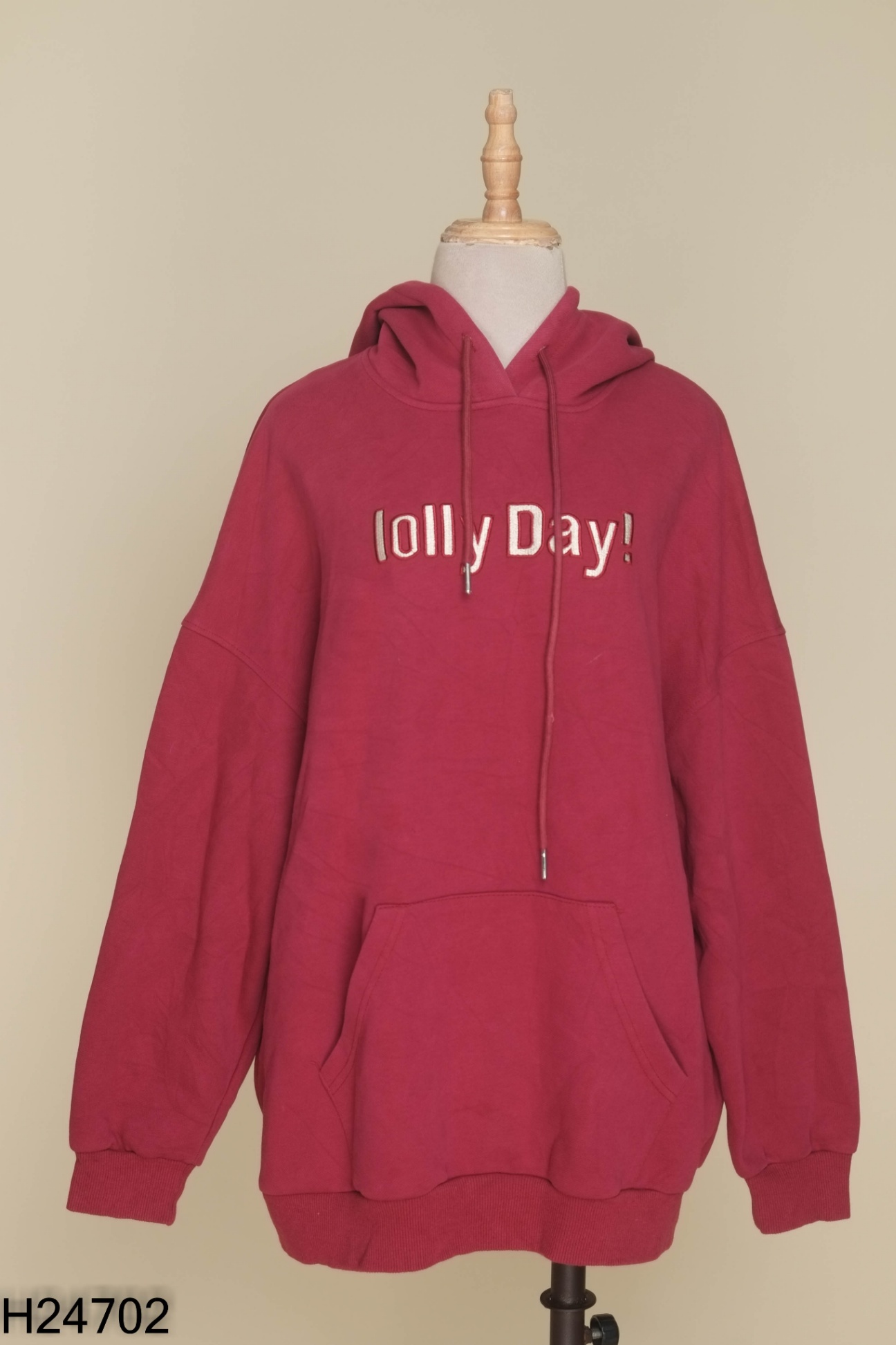 Áo hoodie nỉ tím in chữ