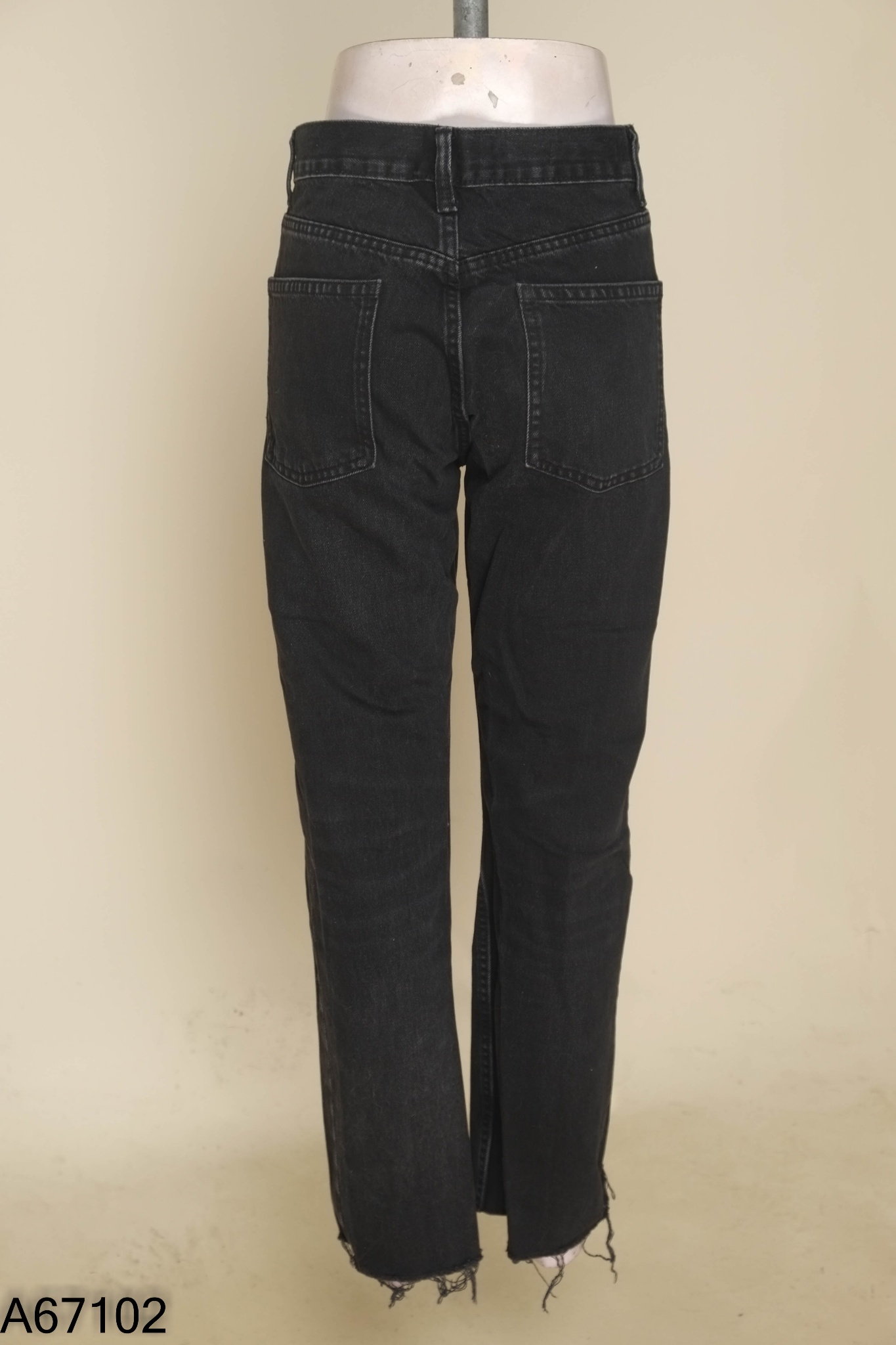 Quần jeans ZARA xám đen (cắt tag)