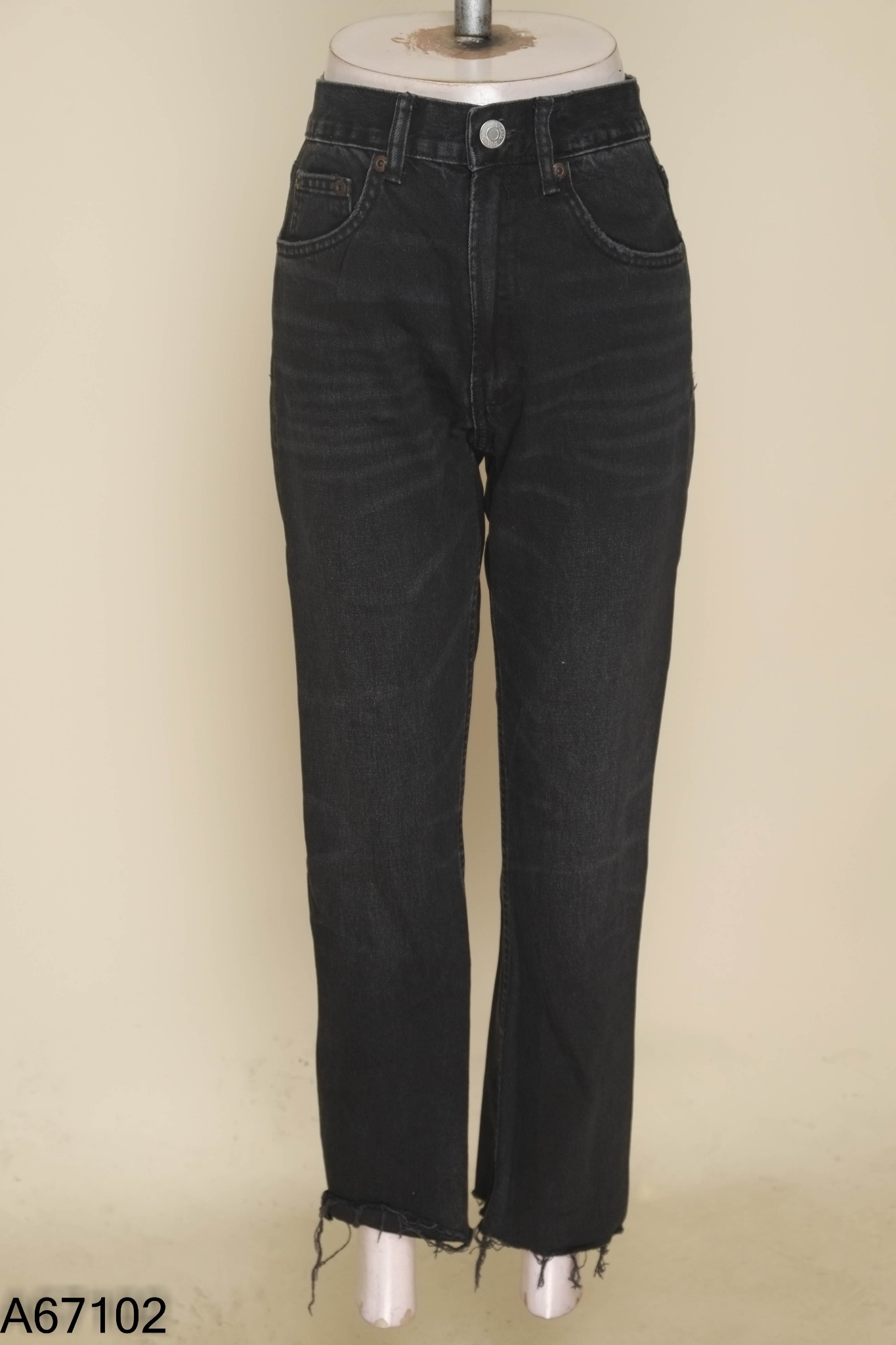 Quần jeans ZARA xám đen (cắt tag)