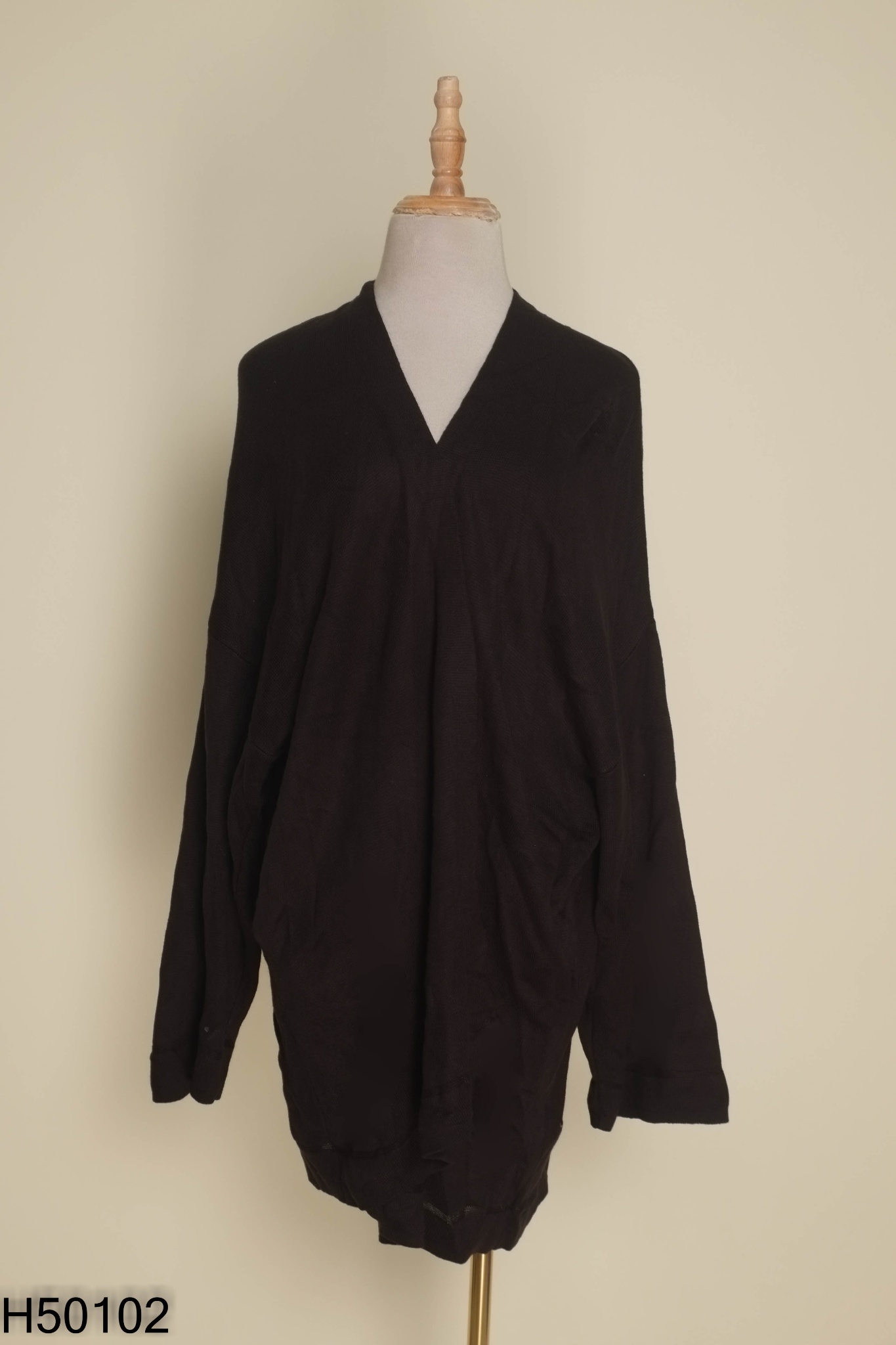 Áo cardigan len đen dài